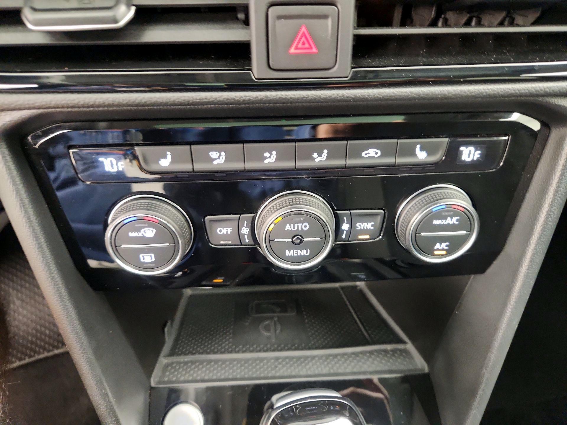 Thumbnail: 2024 Volkswagen Taos - 16