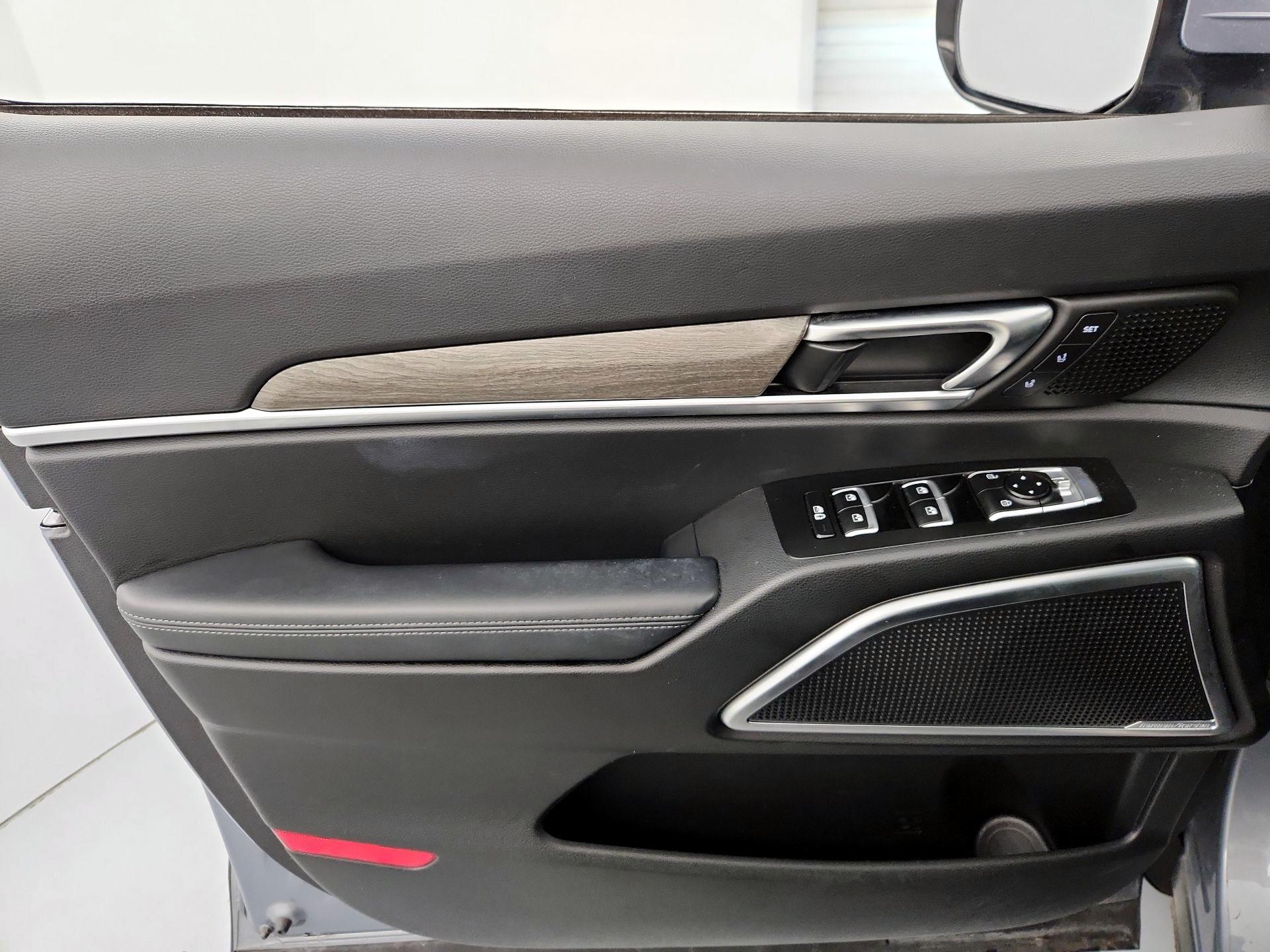 Thumbnail: 2020 Kia Telluride - 12