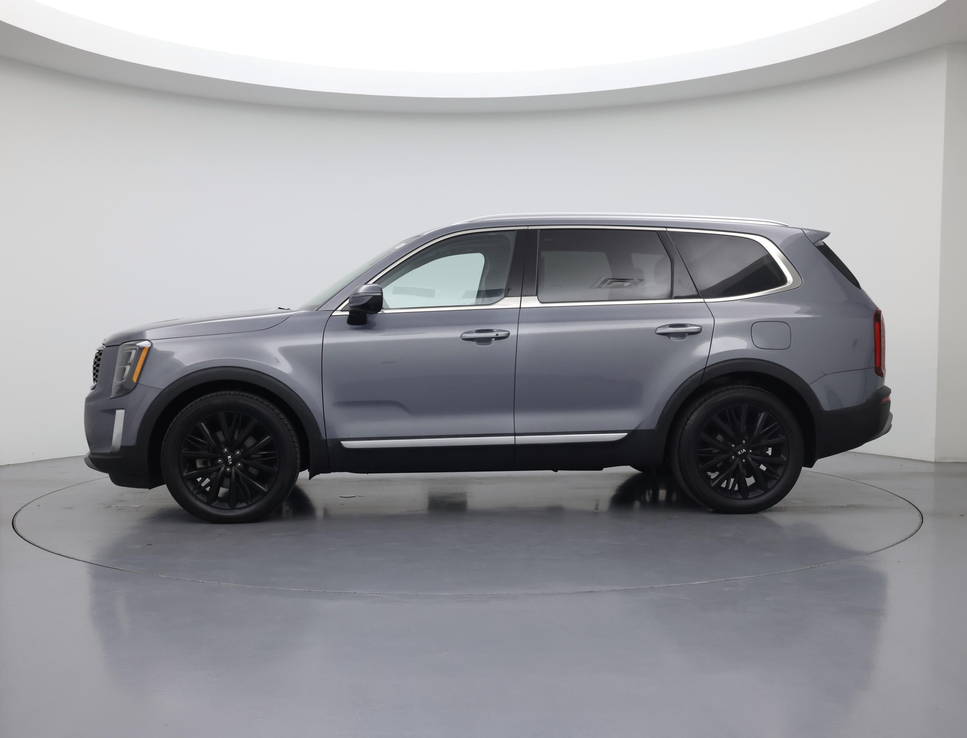 Thumbnail: 2020 Kia Telluride - 3