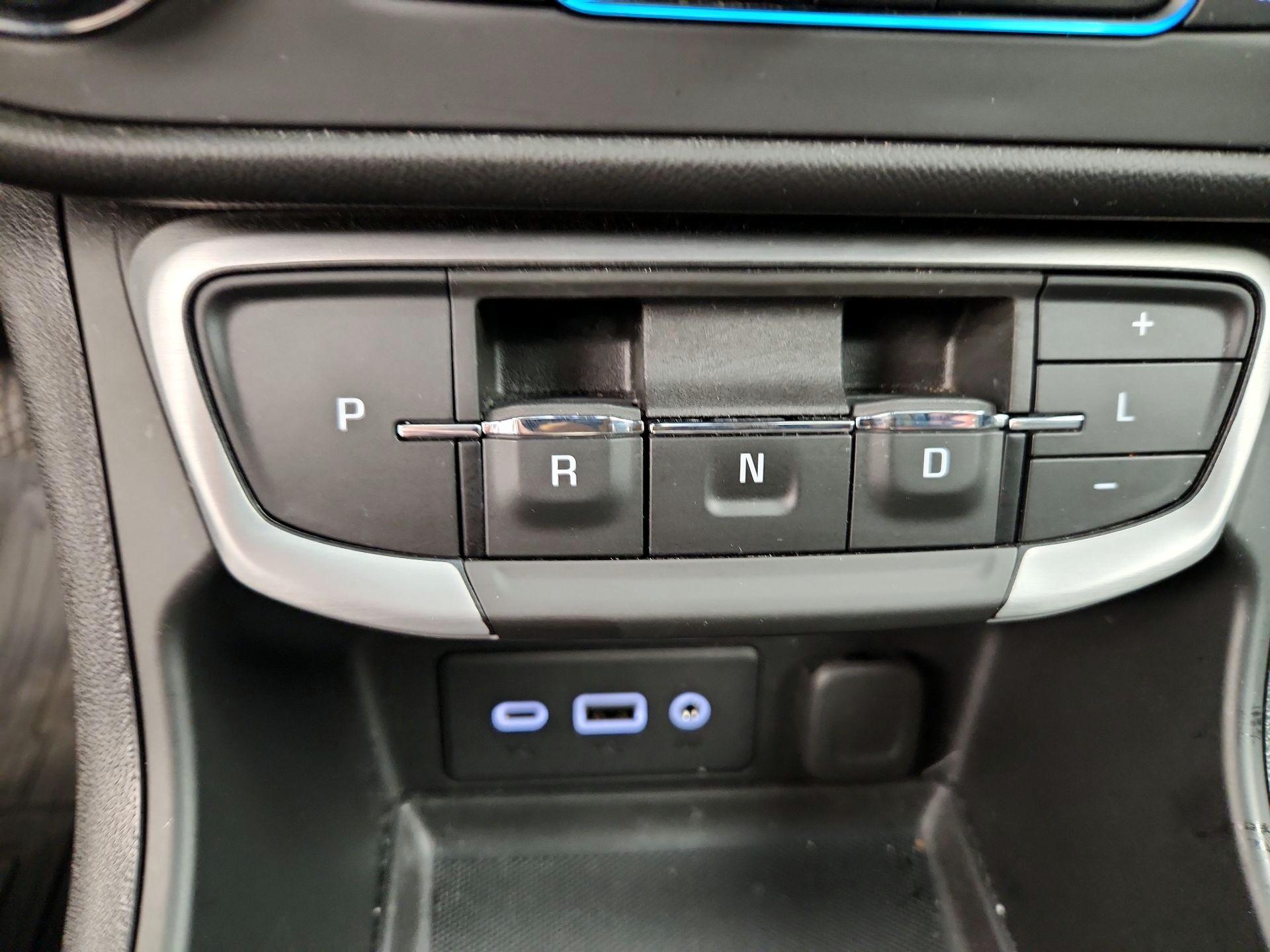 Thumbnail: 2023 GMC Terrain - 17