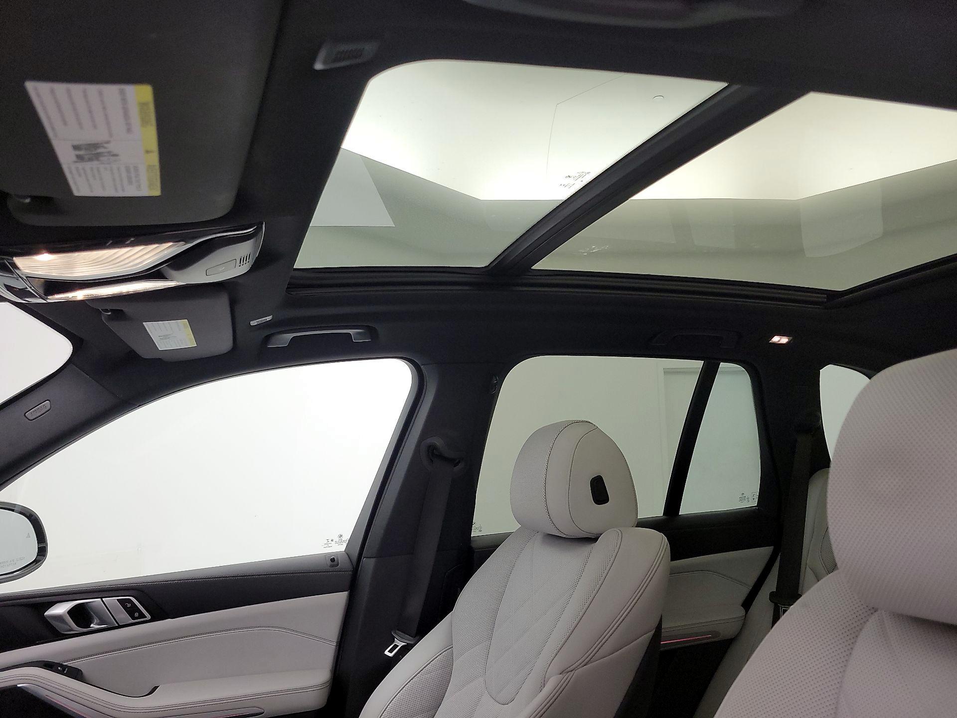Thumbnail: 2023 BMW X5 - 20