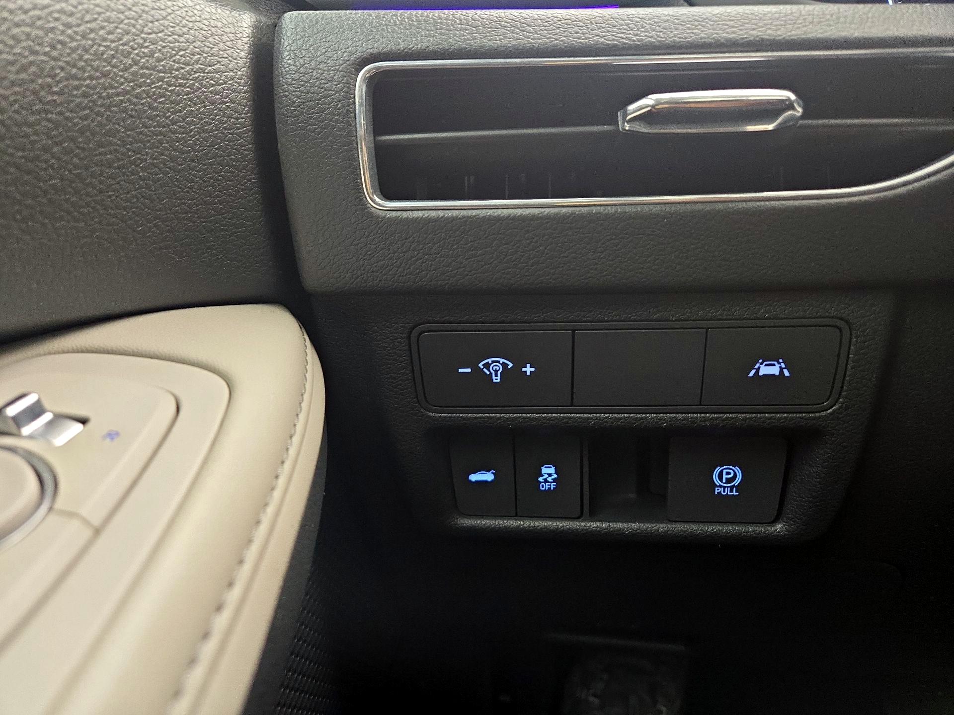 Thumbnail: 2022 Hyundai Sonata - 13