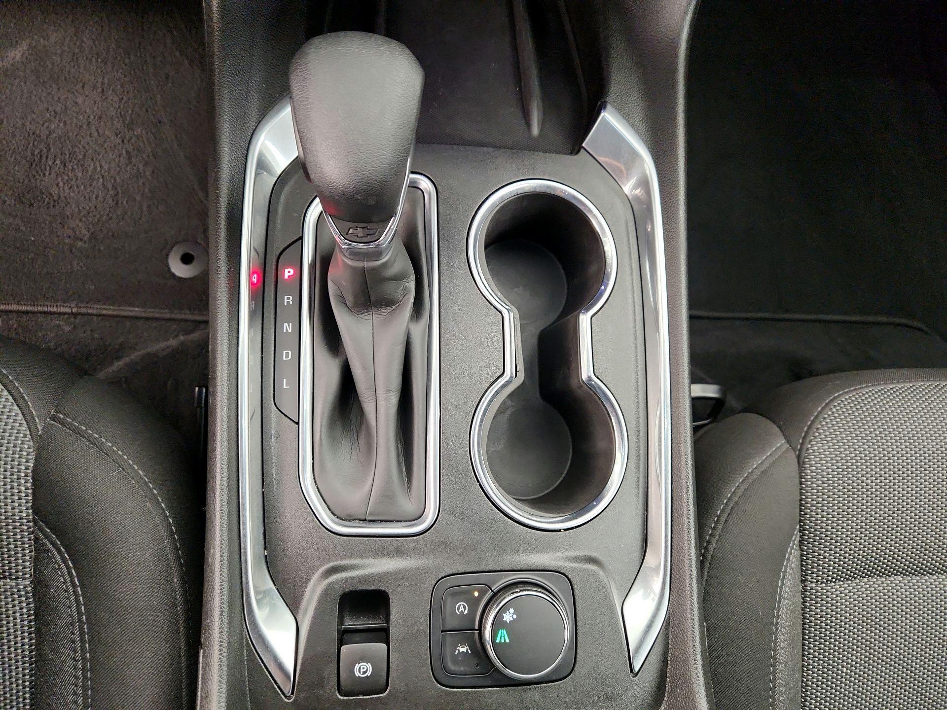 Thumbnail: 2023 Chevrolet Traverse - 17