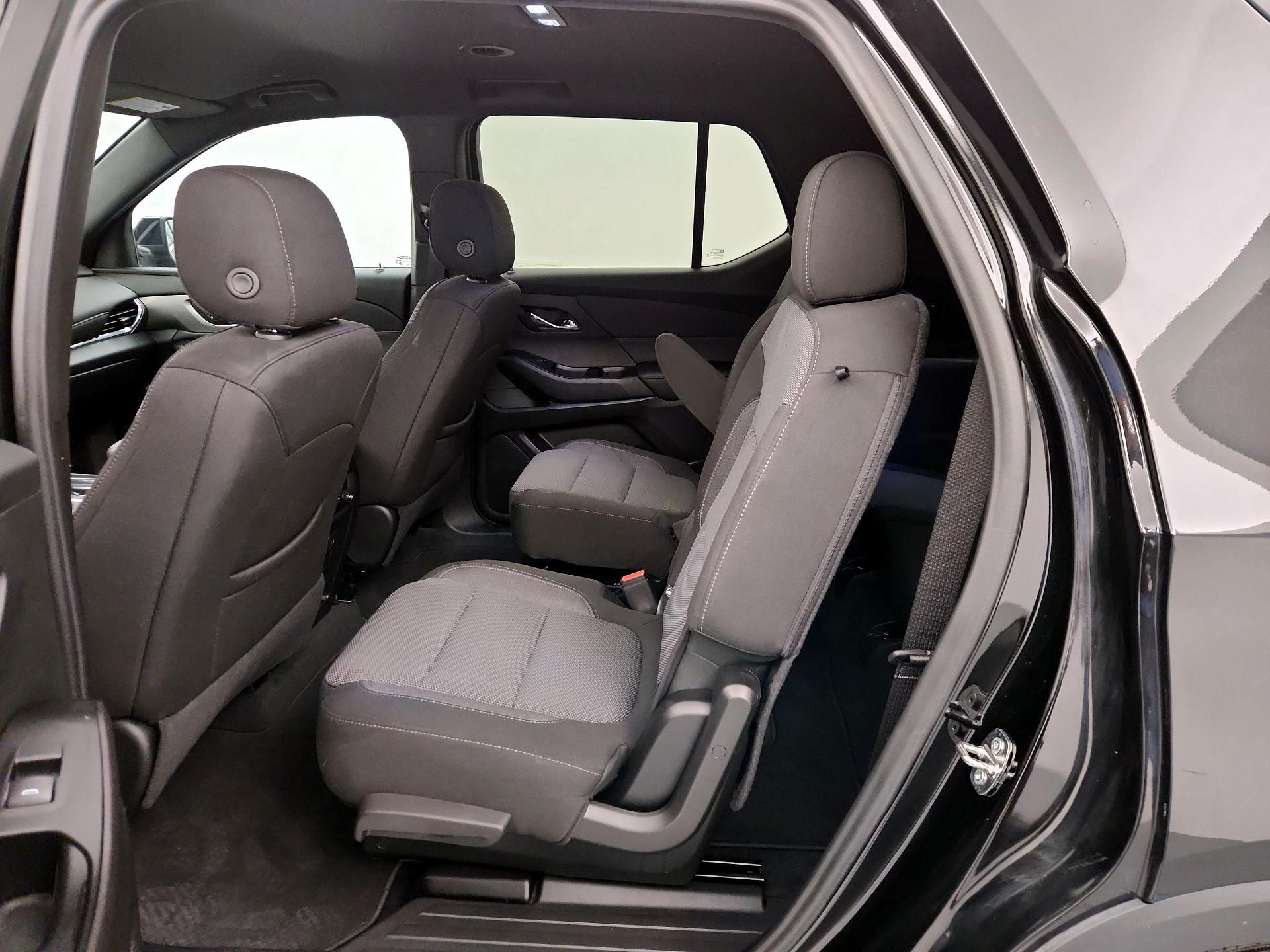 Thumbnail: 2023 Chevrolet Traverse - 19