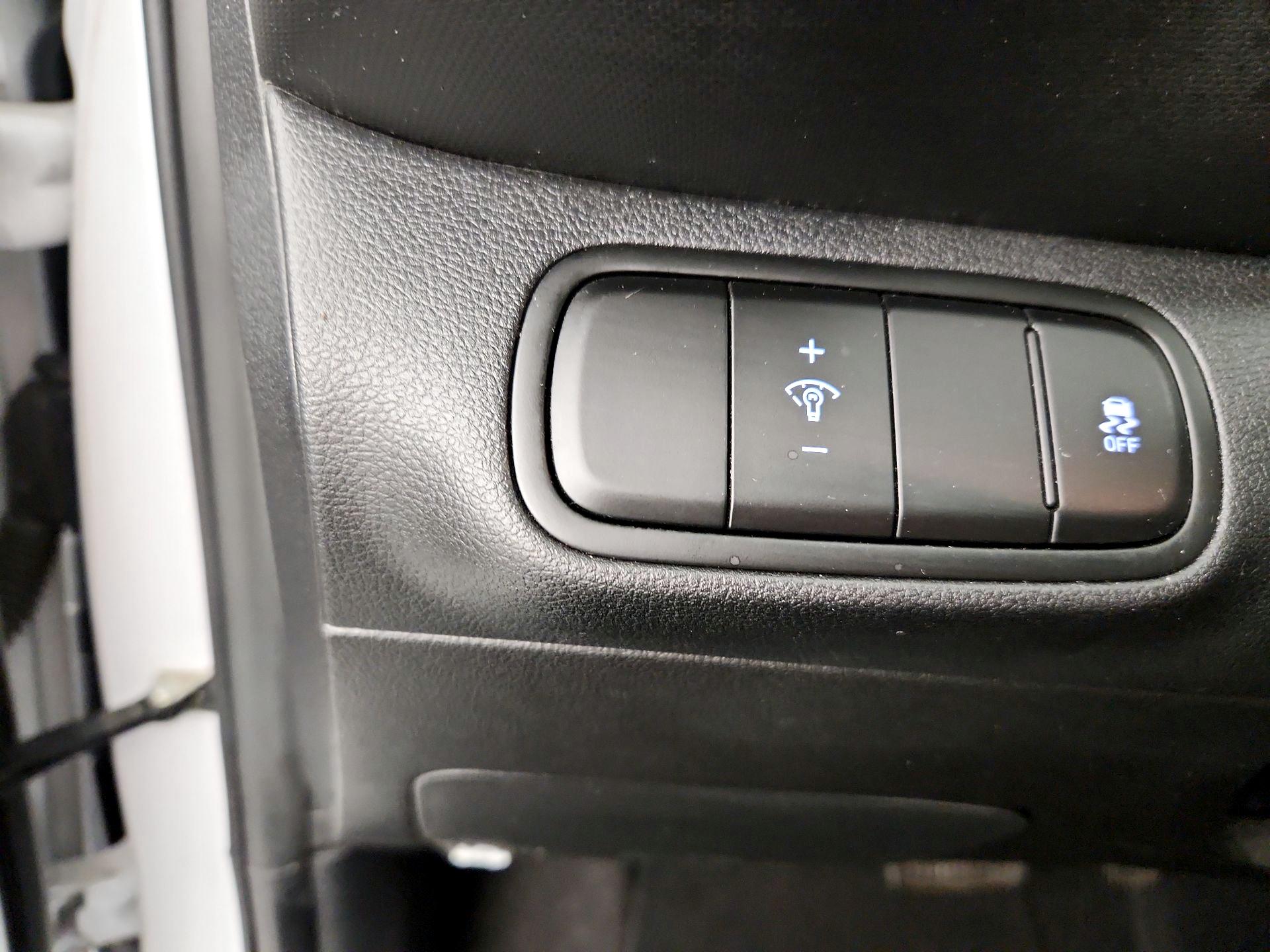 Thumbnail: 2024 Hyundai Venue - 13