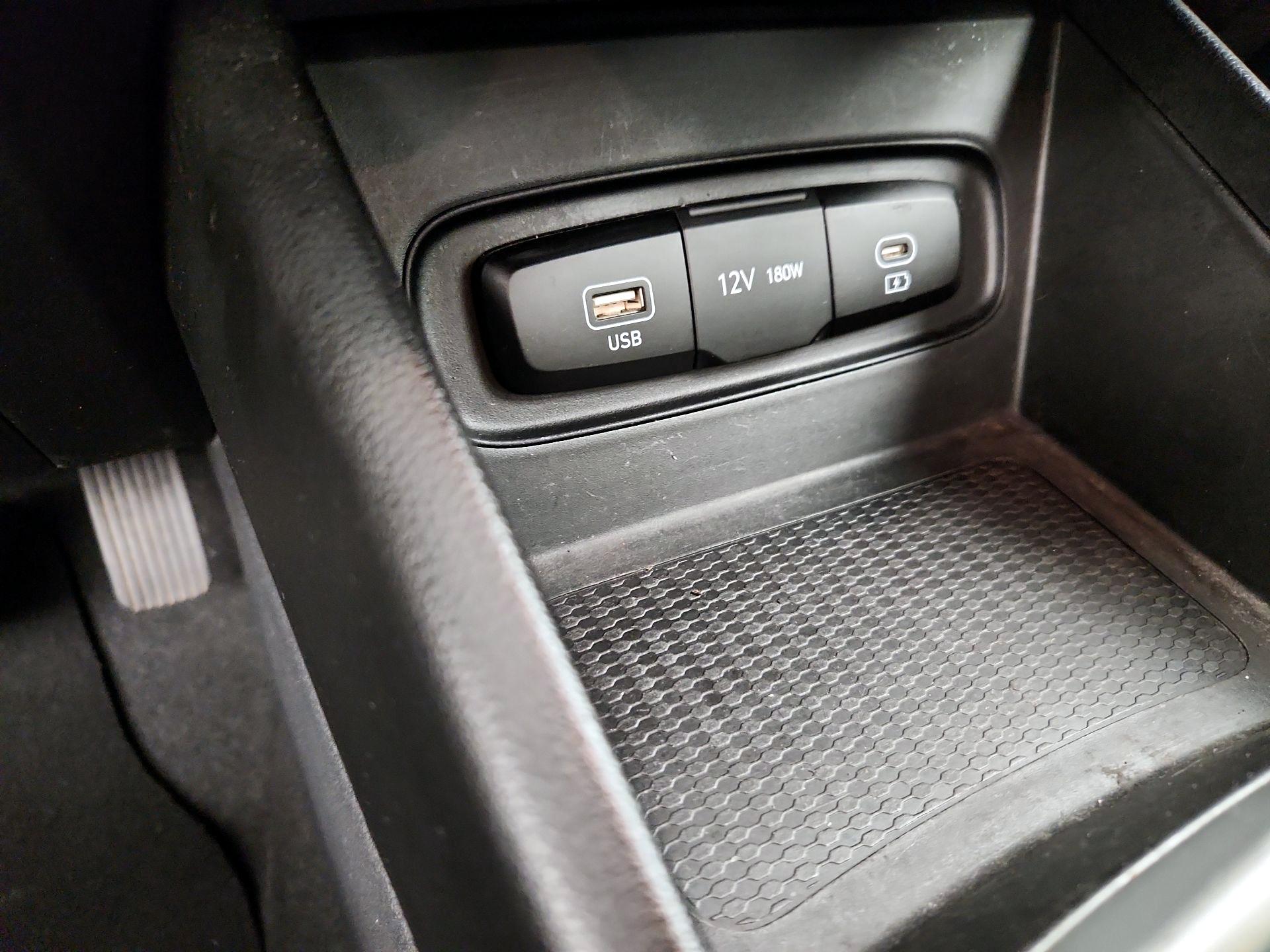 Thumbnail: 2024 Hyundai Venue - 18