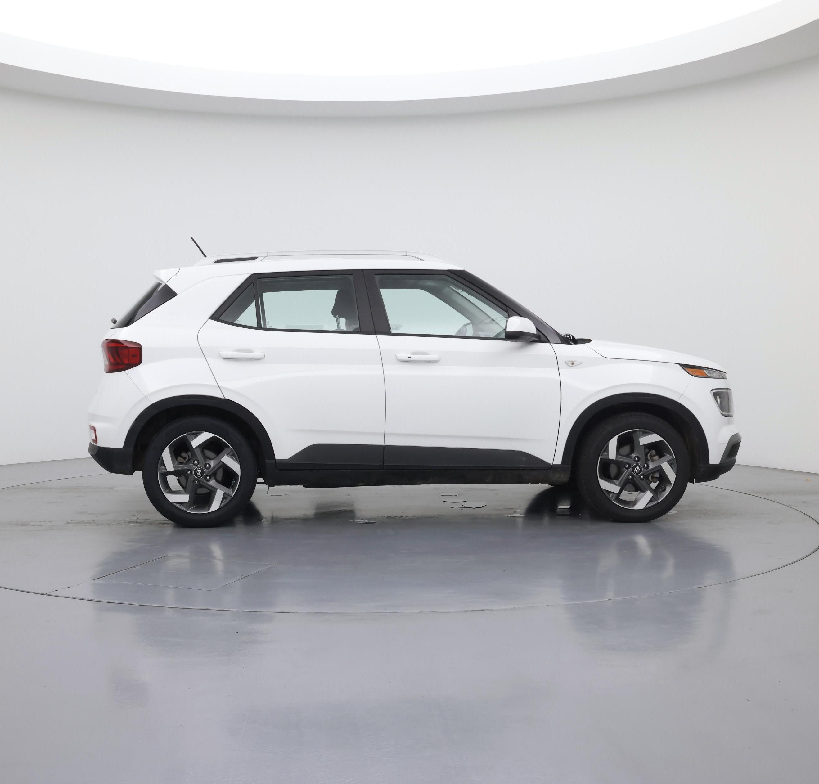 Thumbnail: 2024 Hyundai Venue - 7