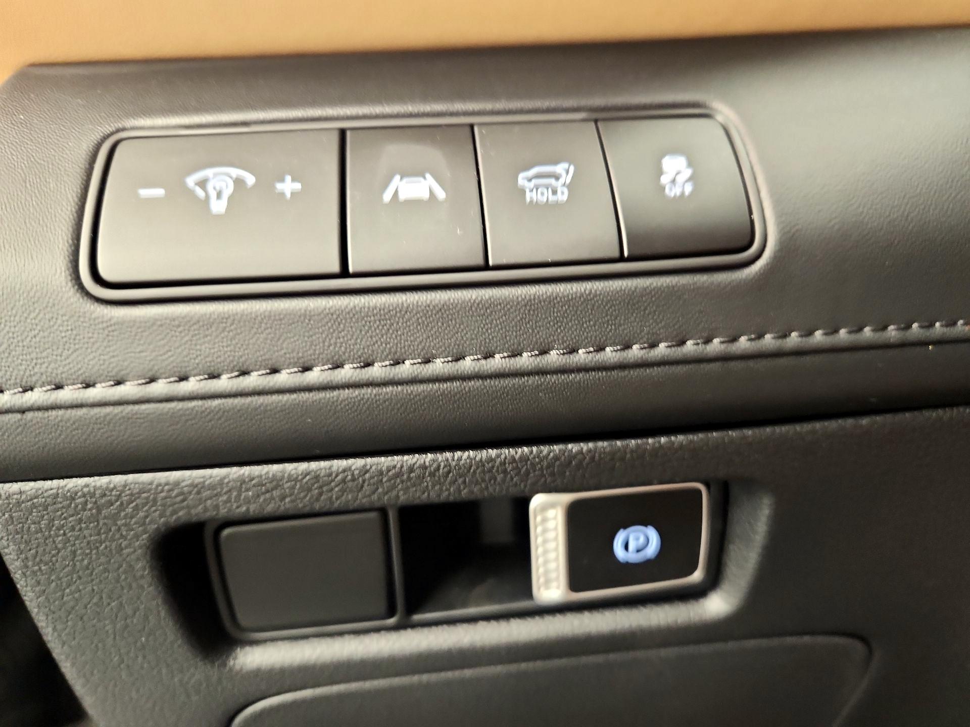 Thumbnail: 2023 Hyundai Santa Fe - 13