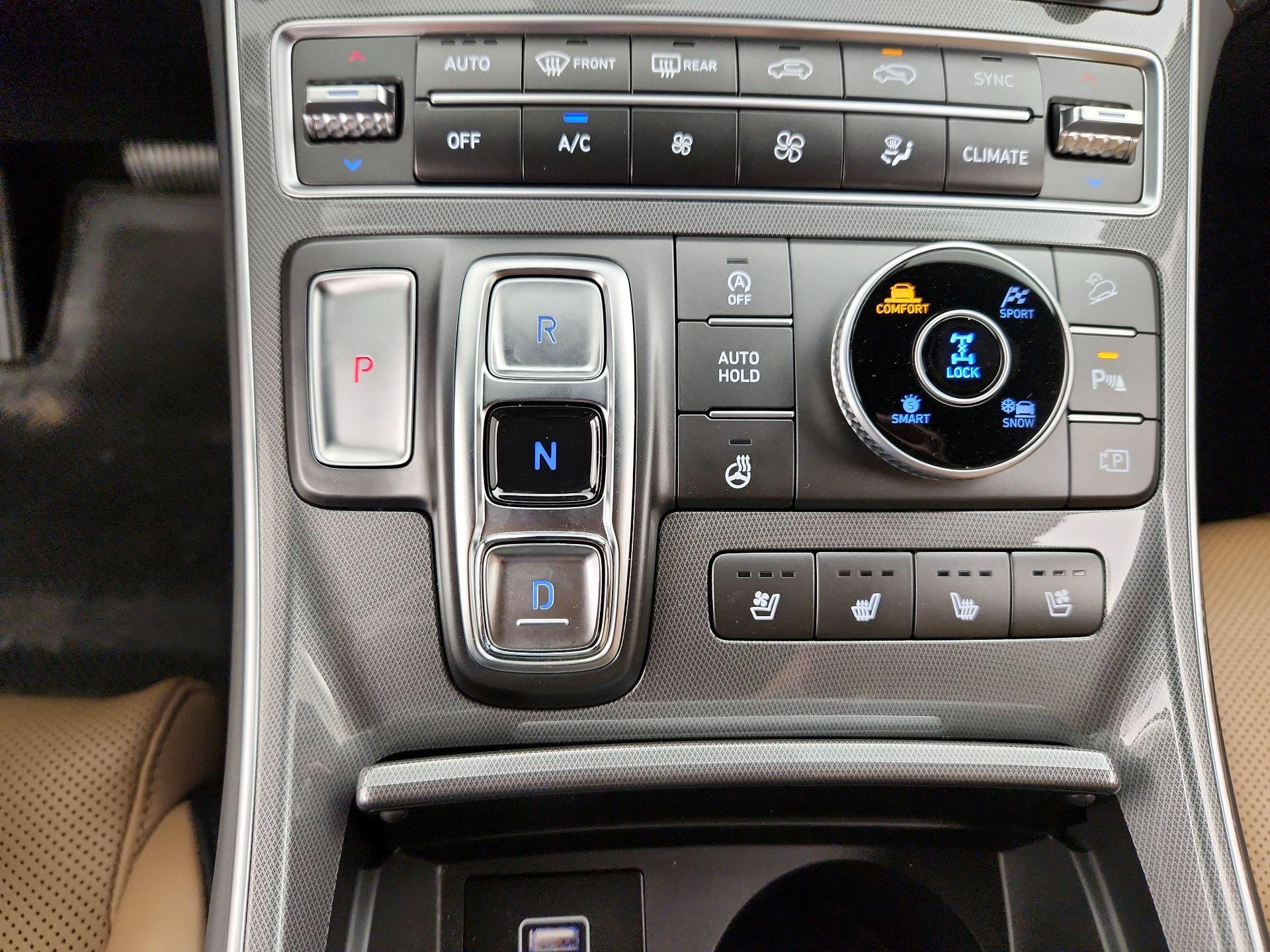 Thumbnail: 2023 Hyundai Santa Fe - 18