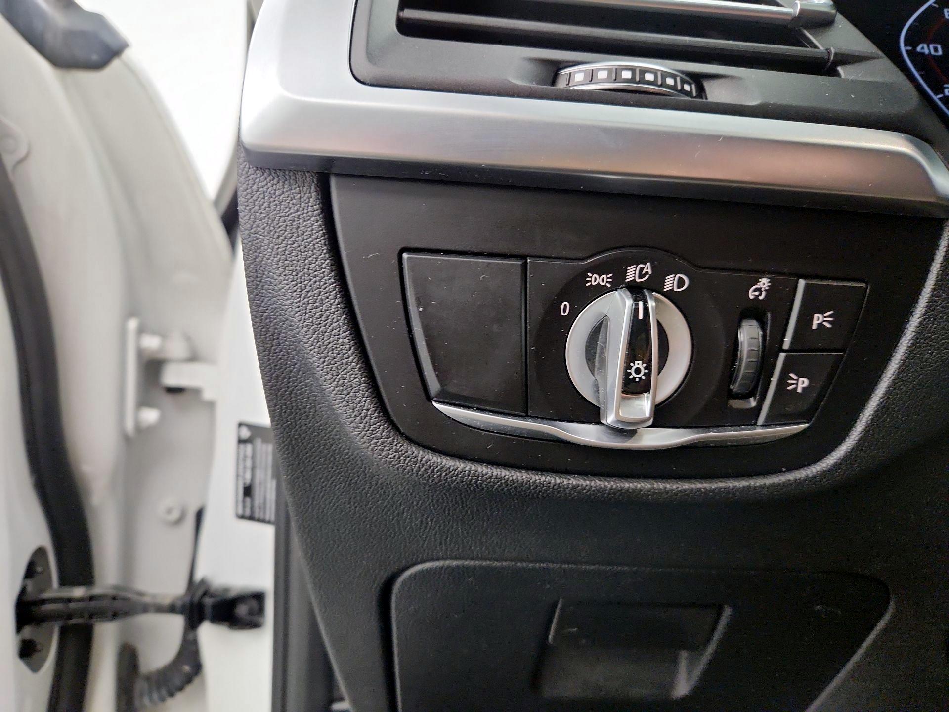 Thumbnail: 2022 BMW X3 - 13