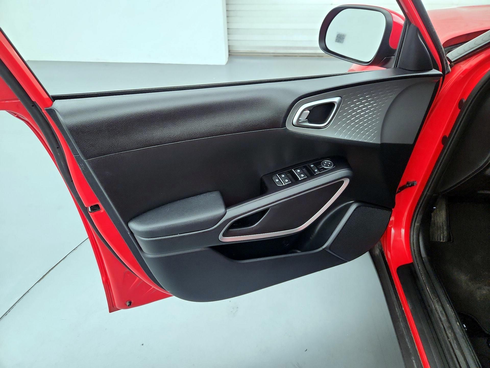 Thumbnail: 2023 Kia Soul - 12