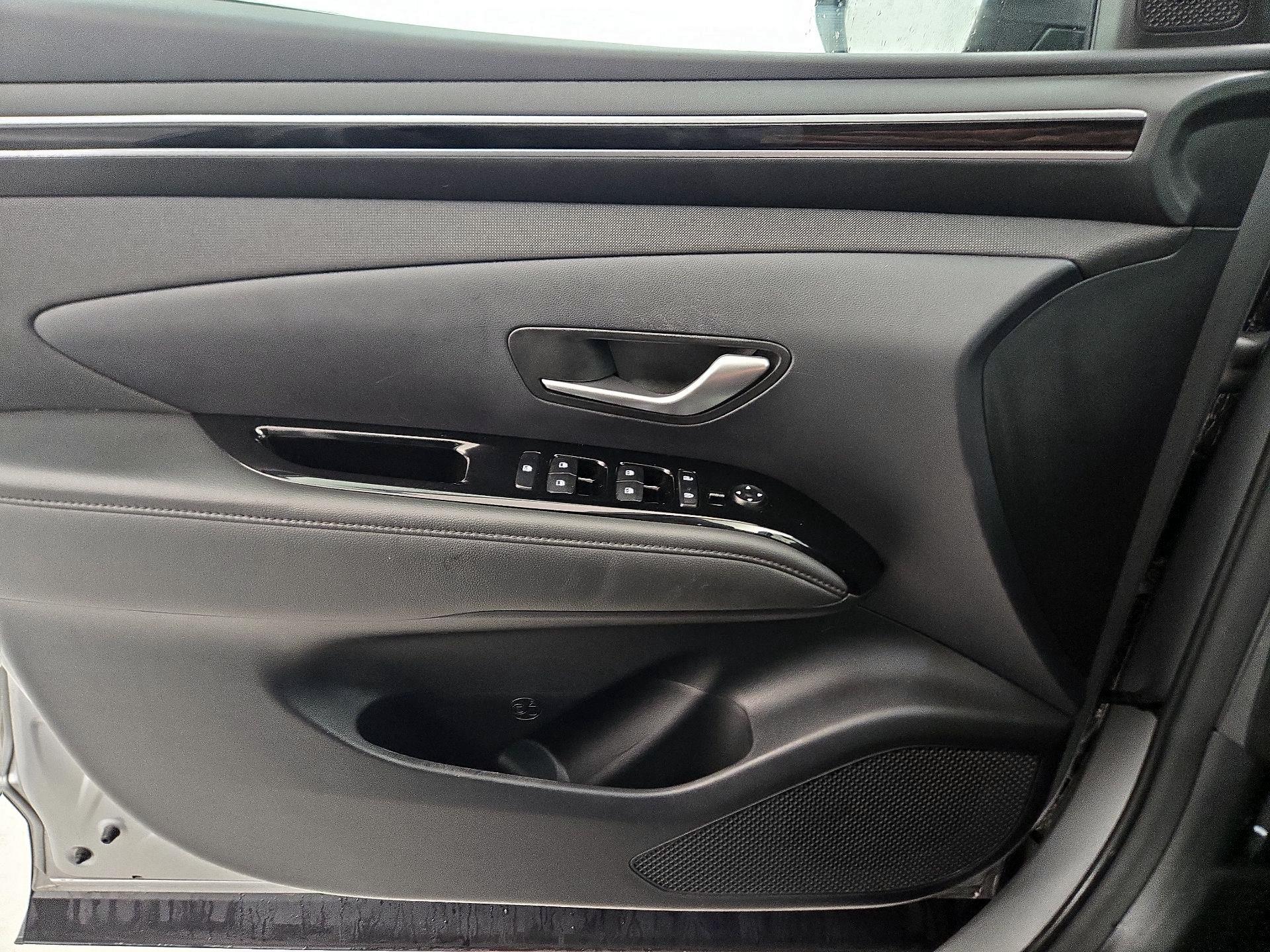 Thumbnail: 2022 Hyundai Tucson - 12