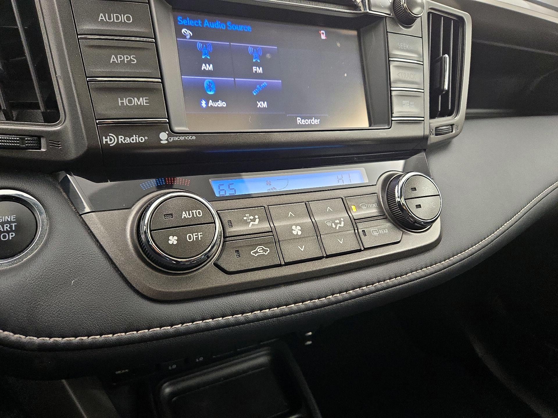 Thumbnail: 2015 Toyota RAV4 - 16