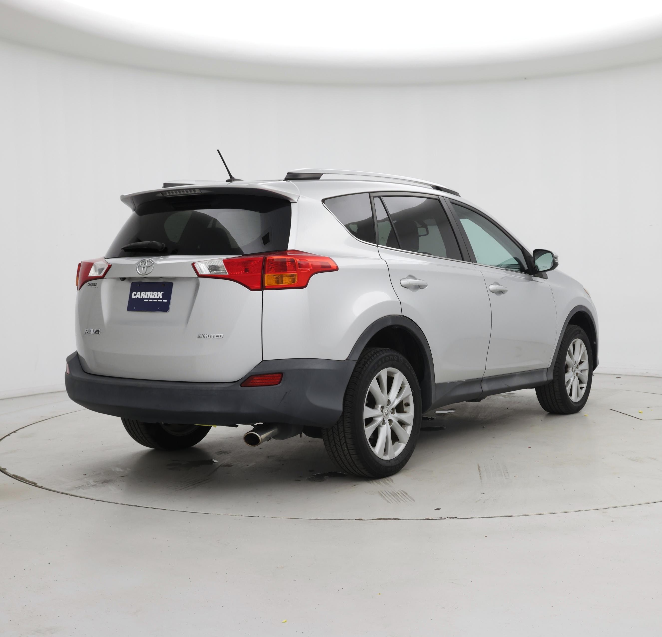 Thumbnail: 2015 Toyota RAV4 - 8