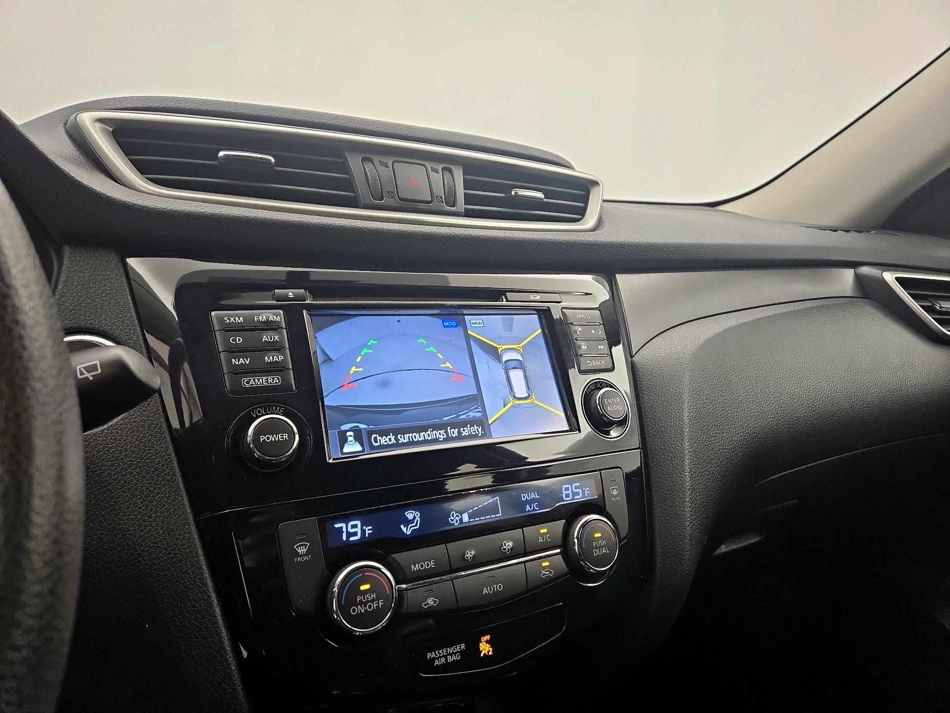 Thumbnail: 2014 Nissan Rogue - 14