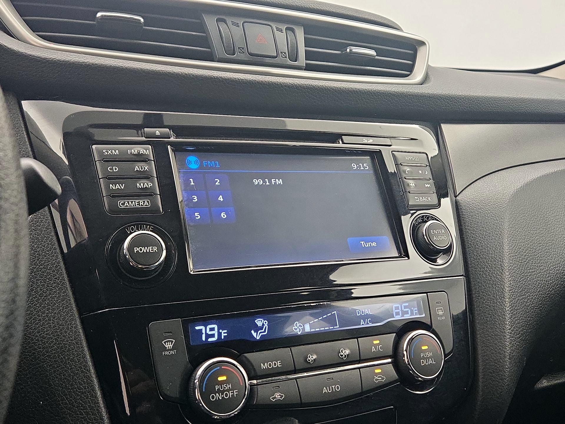 Thumbnail: 2014 Nissan Rogue - 15