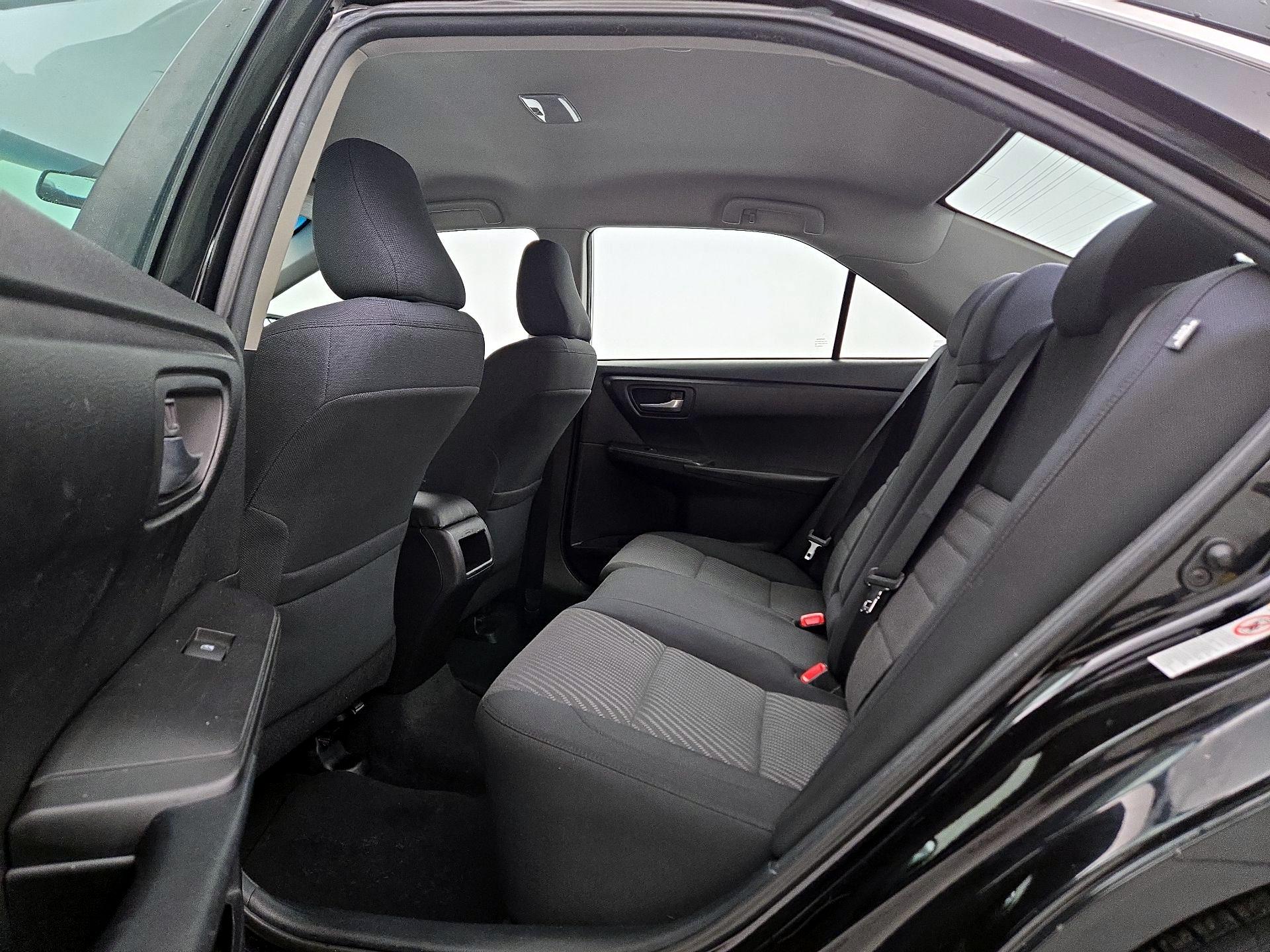 Thumbnail: 2015 Toyota Camry - 19