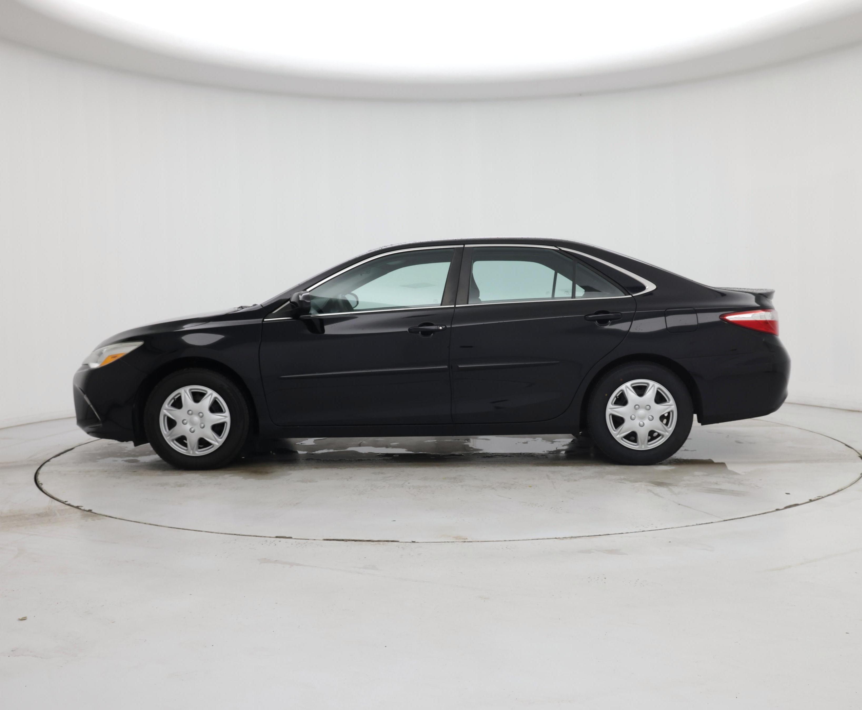 Thumbnail: 2015 Toyota Camry - 3