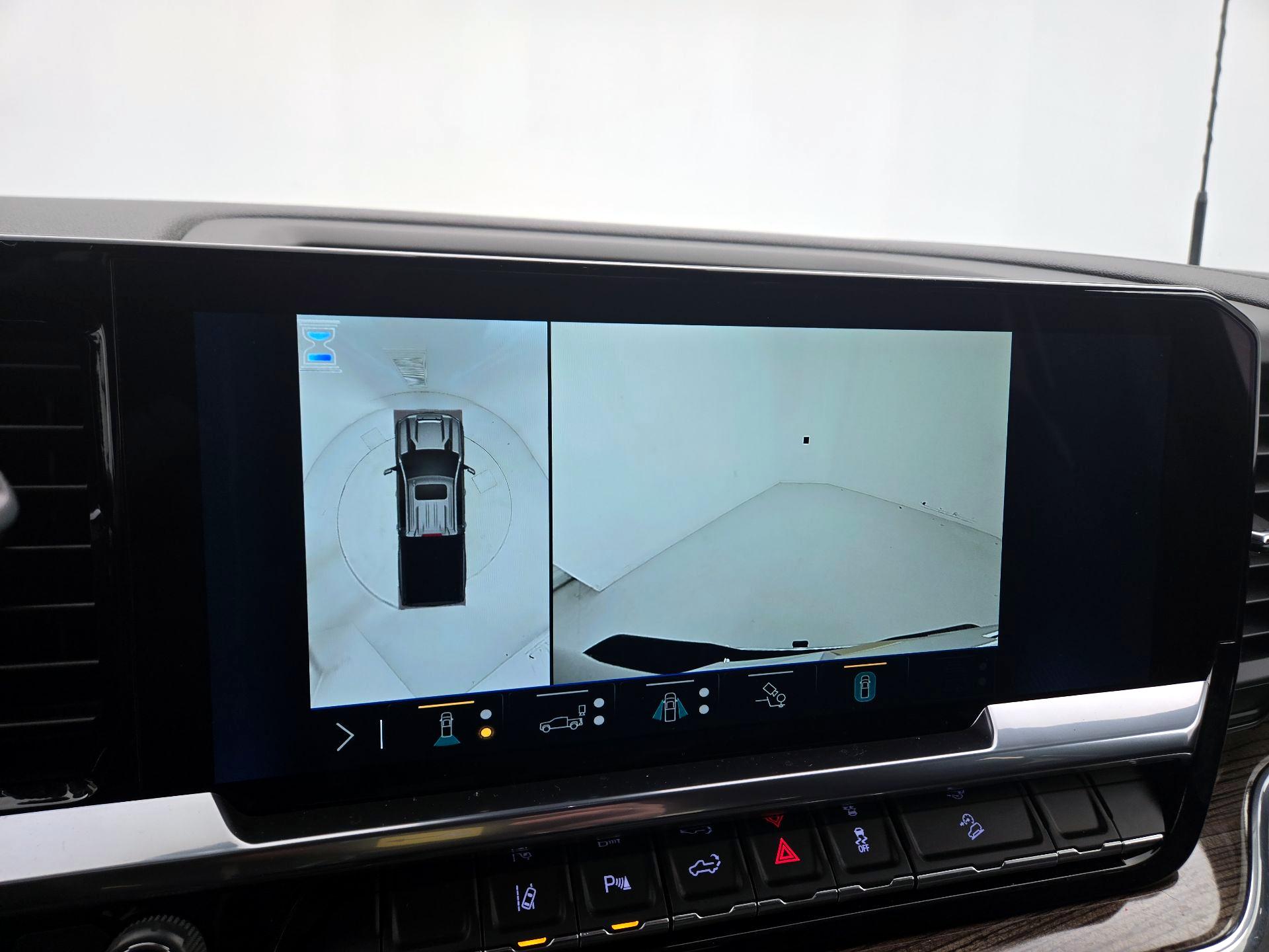 Thumbnail: 2024 Chevrolet Silverado 2500 - 14