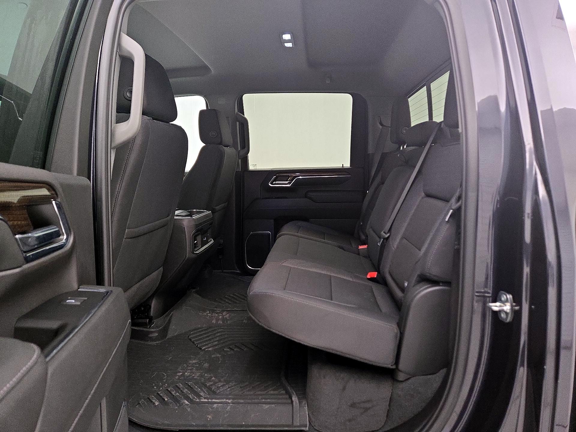 Thumbnail: 2024 Chevrolet Silverado 2500 - 19