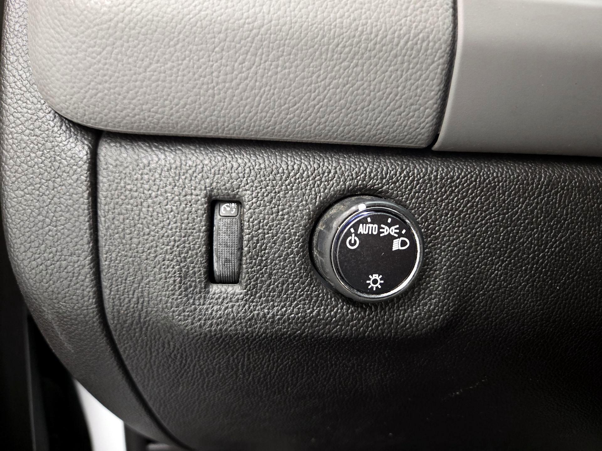 Thumbnail: 2015 Chevrolet Colorado - 13