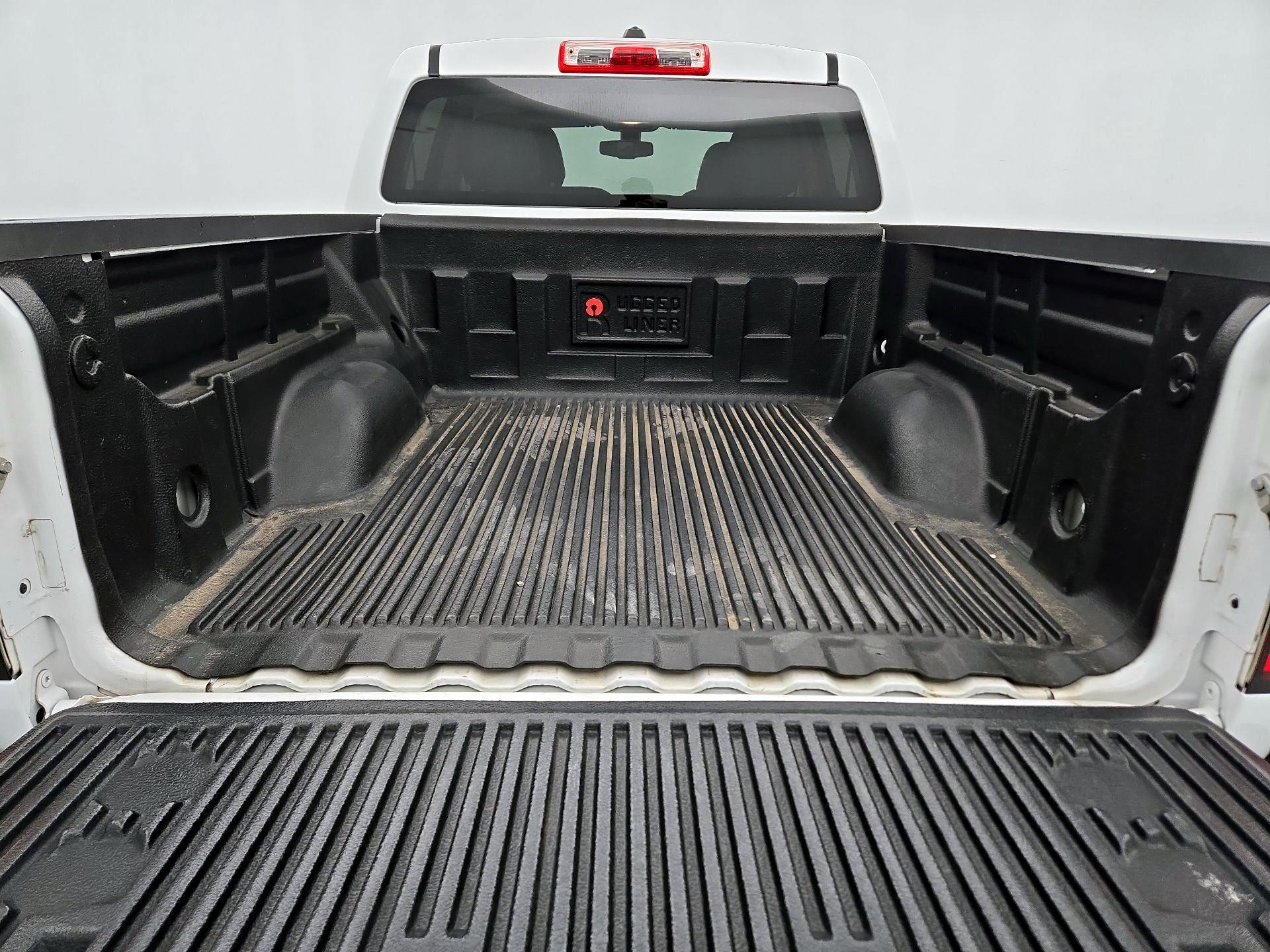 Thumbnail: 2015 Chevrolet Colorado - 20