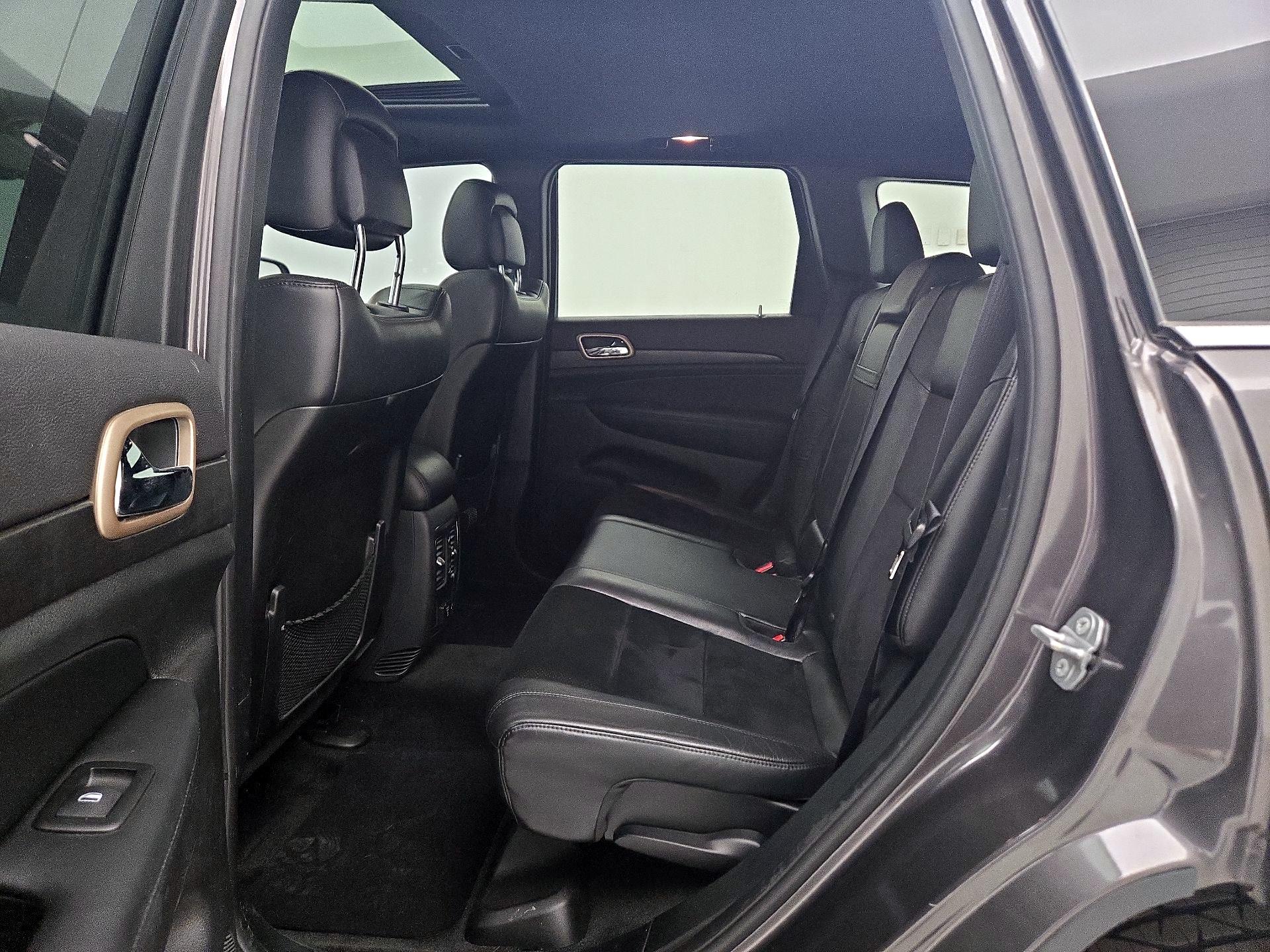 Thumbnail: 2015 Jeep Grand Cherokee - 20