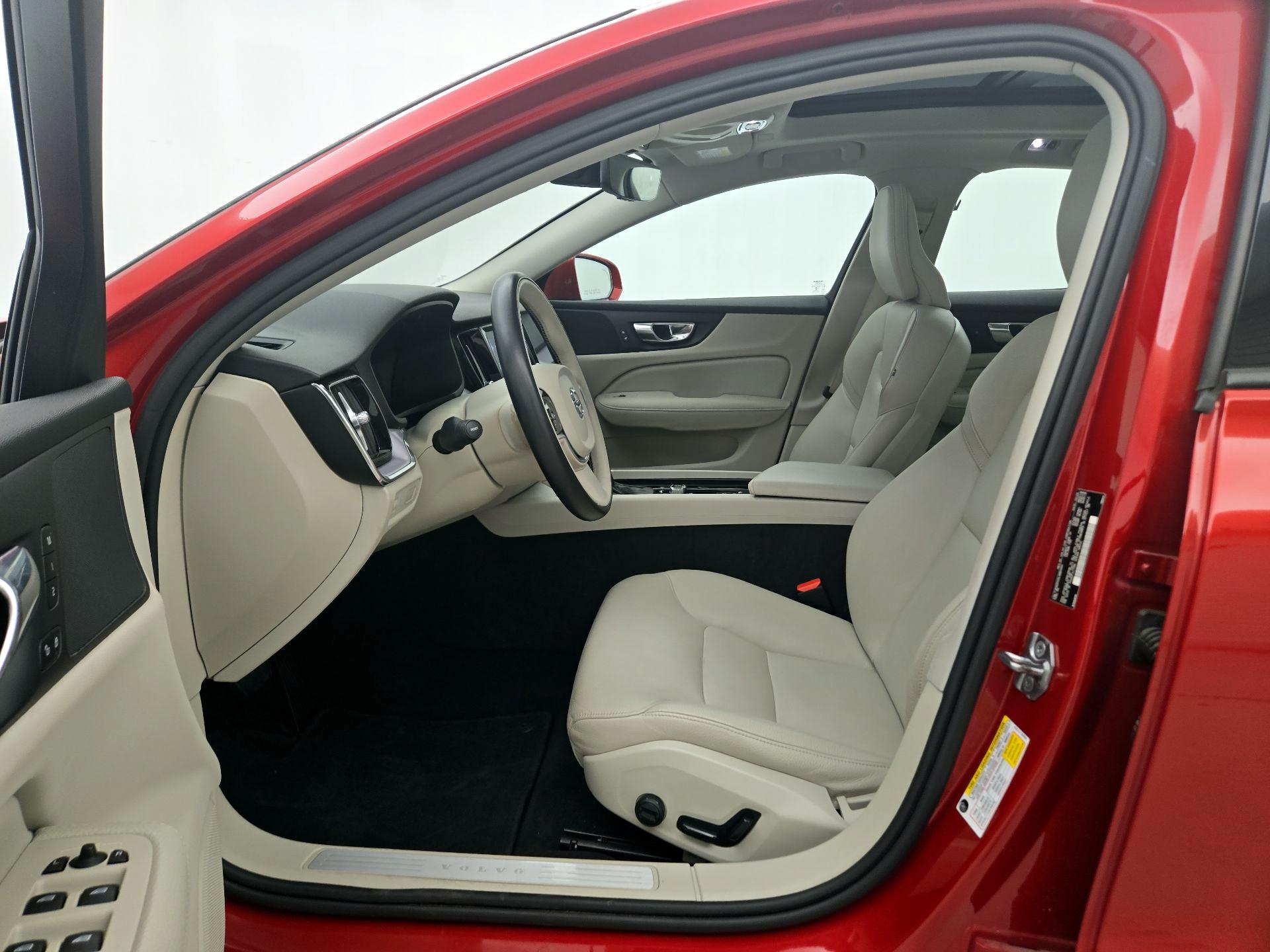 Thumbnail: 2020 Volvo S60 - 11