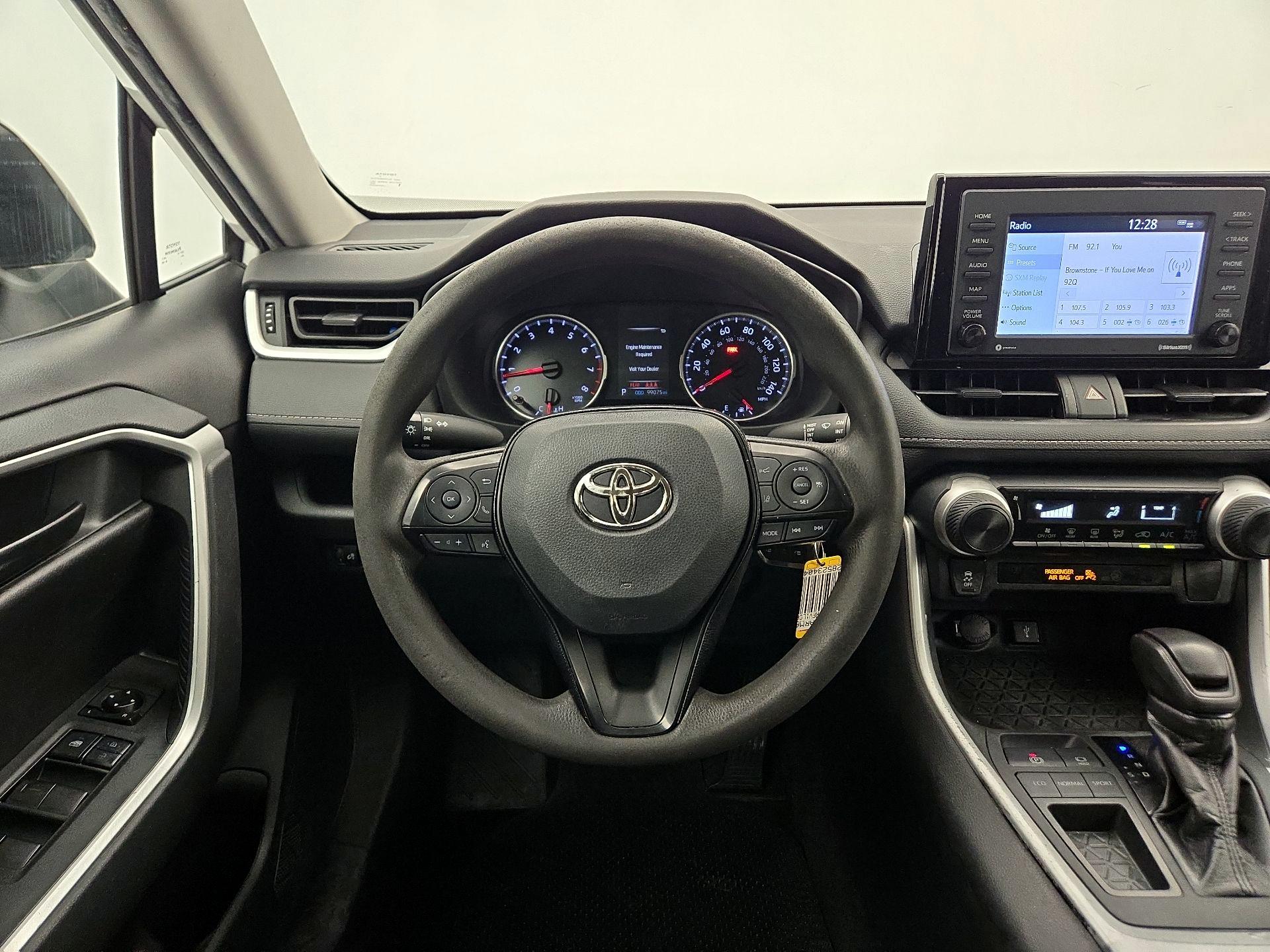 Thumbnail: 2020 Toyota RAV4 - 10