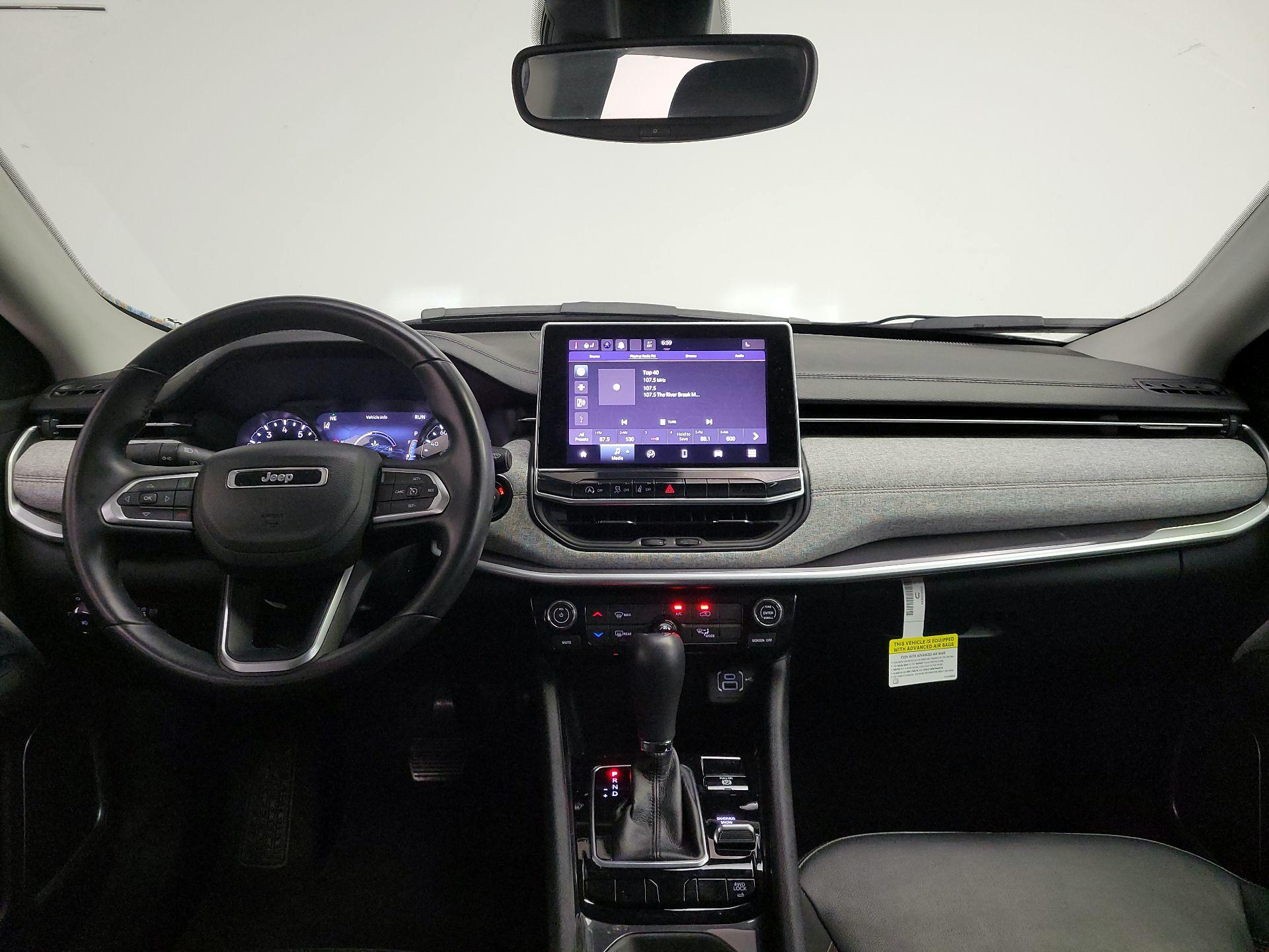 Thumbnail: 2022 Jeep Compass - 9