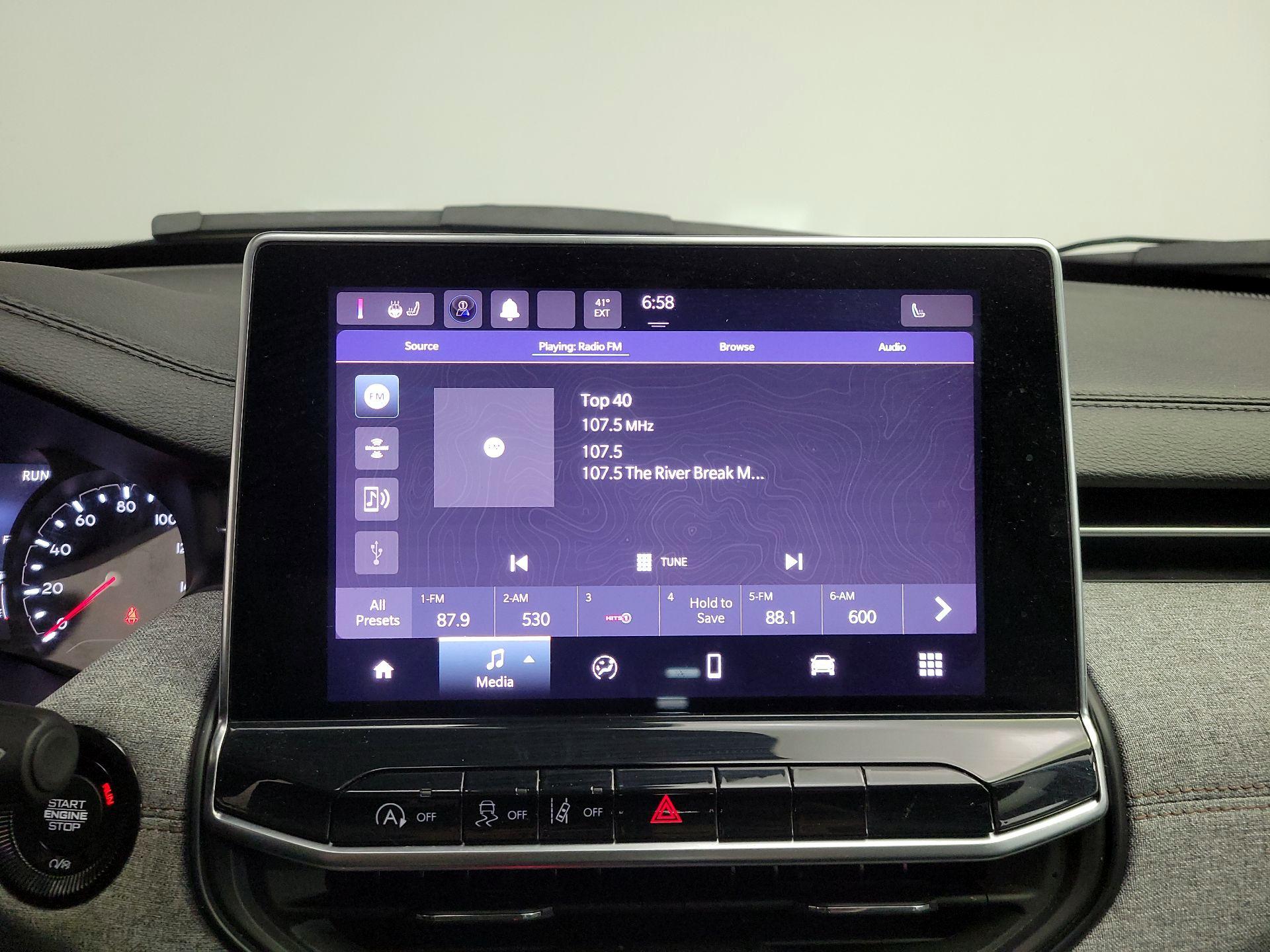 Thumbnail: 2022 Jeep Compass - 15