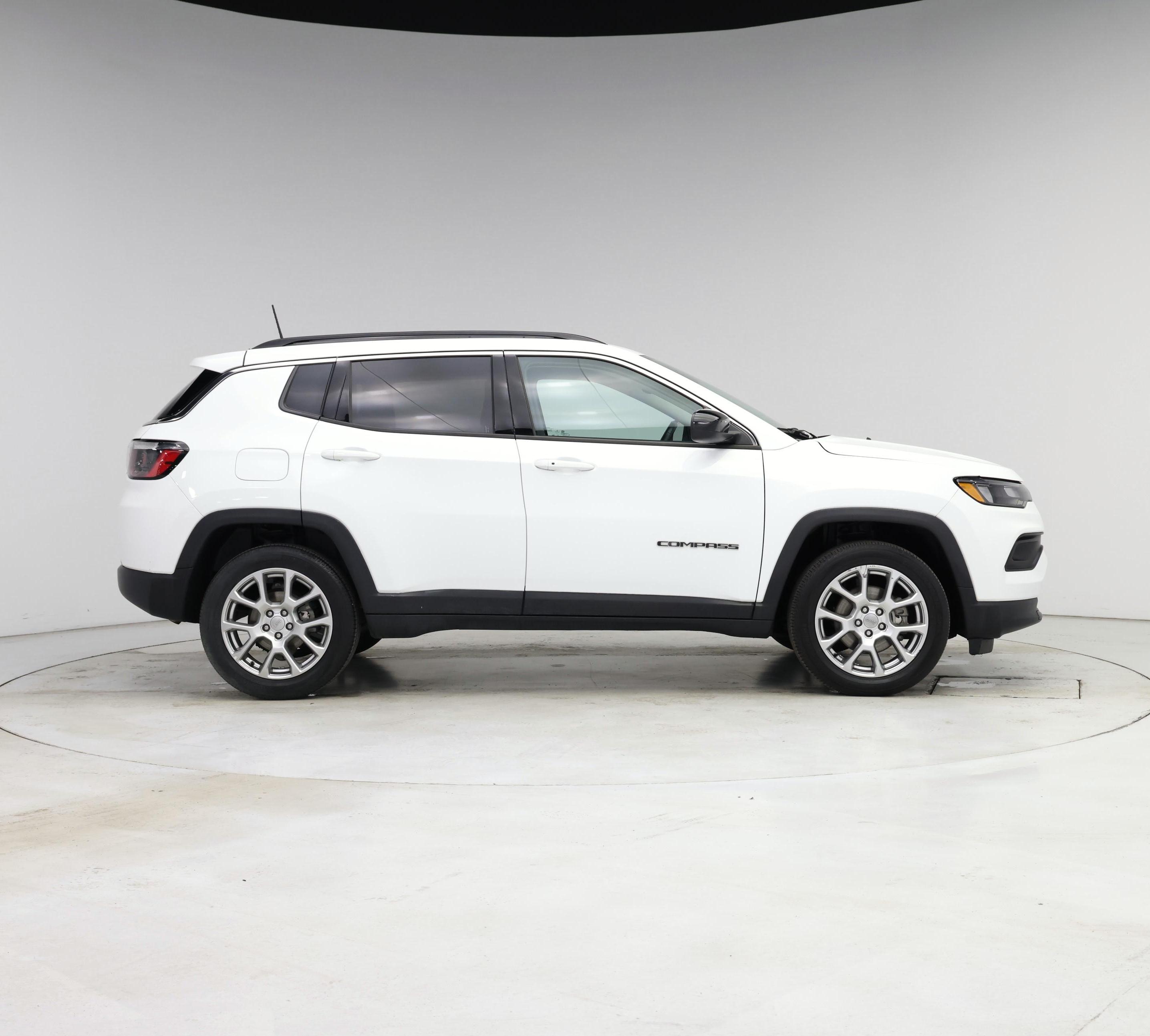 Thumbnail: 2022 Jeep Compass - 7