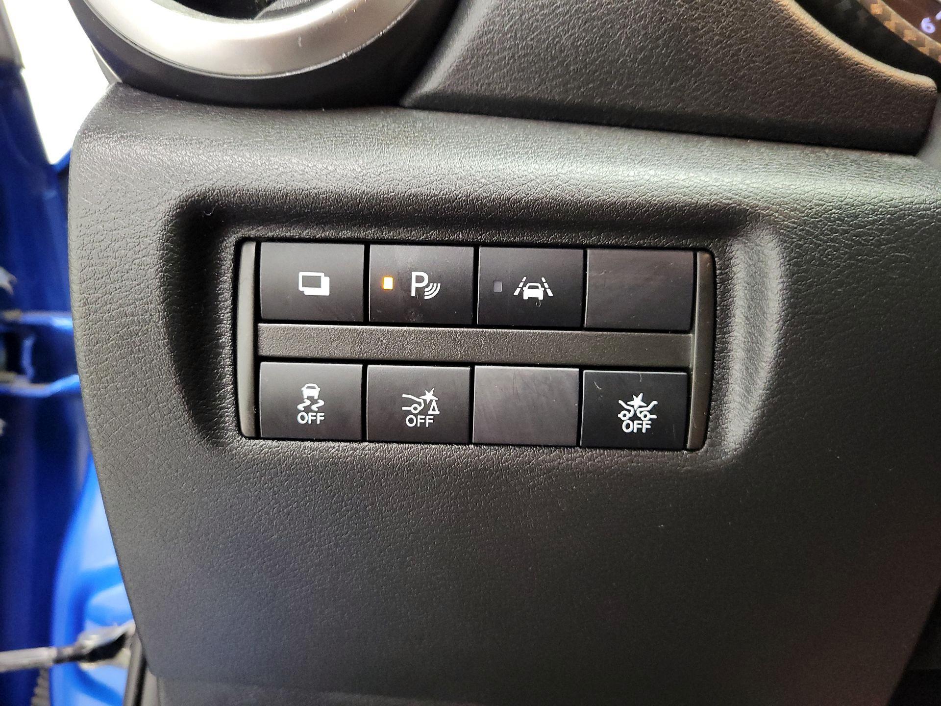 Thumbnail: 2020 Nissan Versa - 13