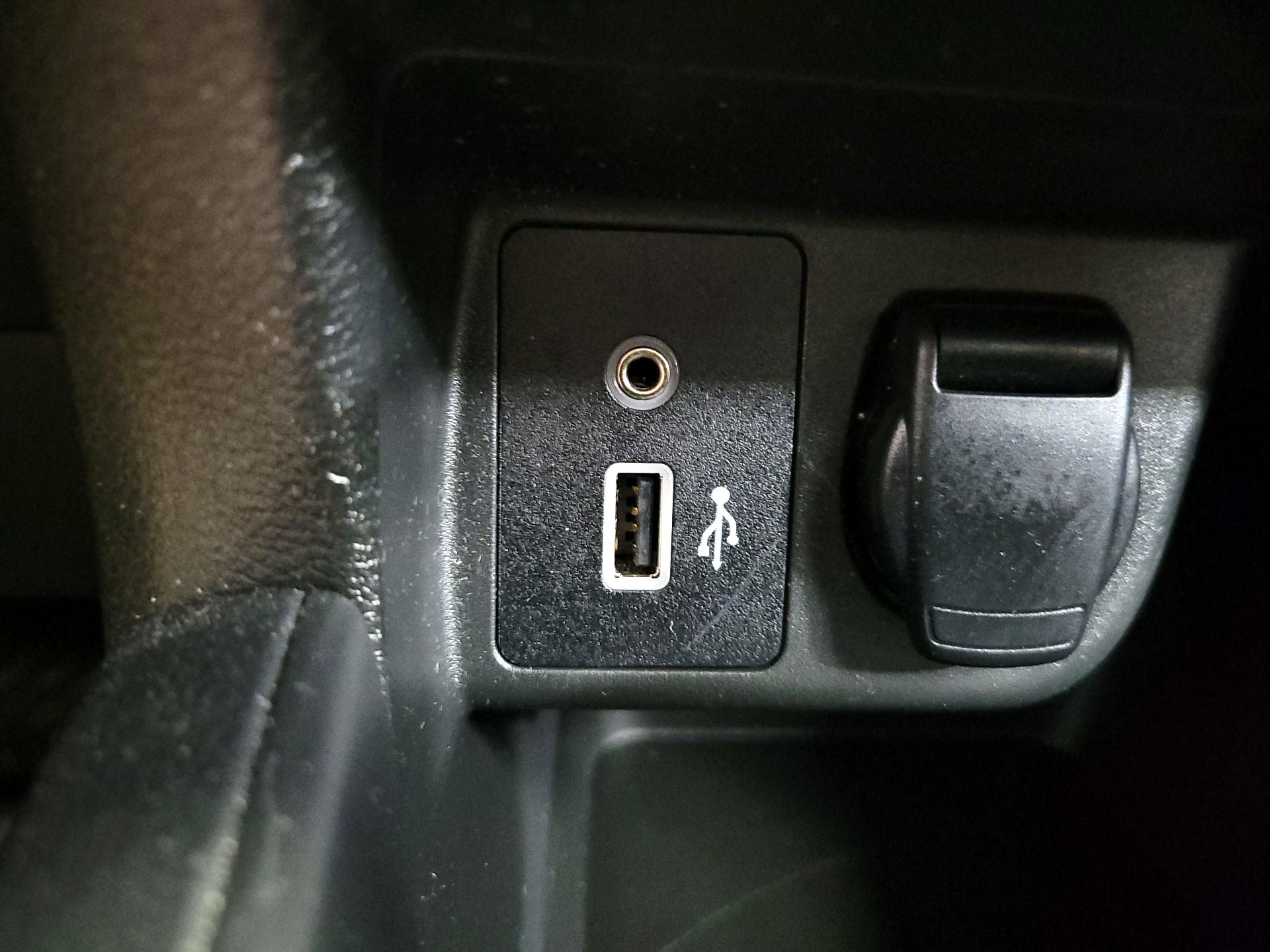 Thumbnail: 2020 Nissan Versa - 18