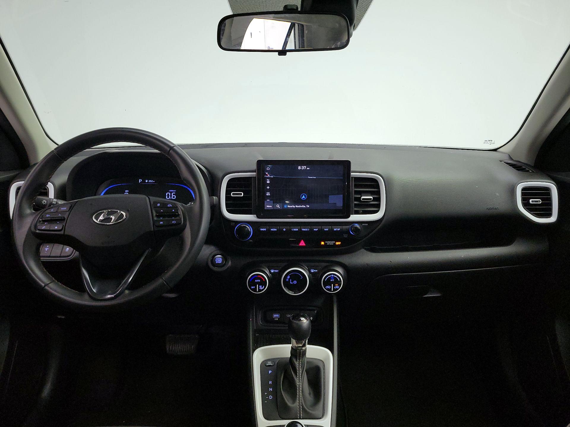 Thumbnail: 2024 Hyundai Venue - 9