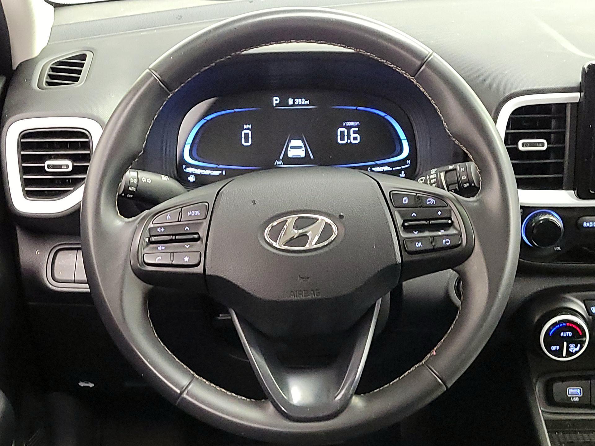 Thumbnail: 2024 Hyundai Venue - 10