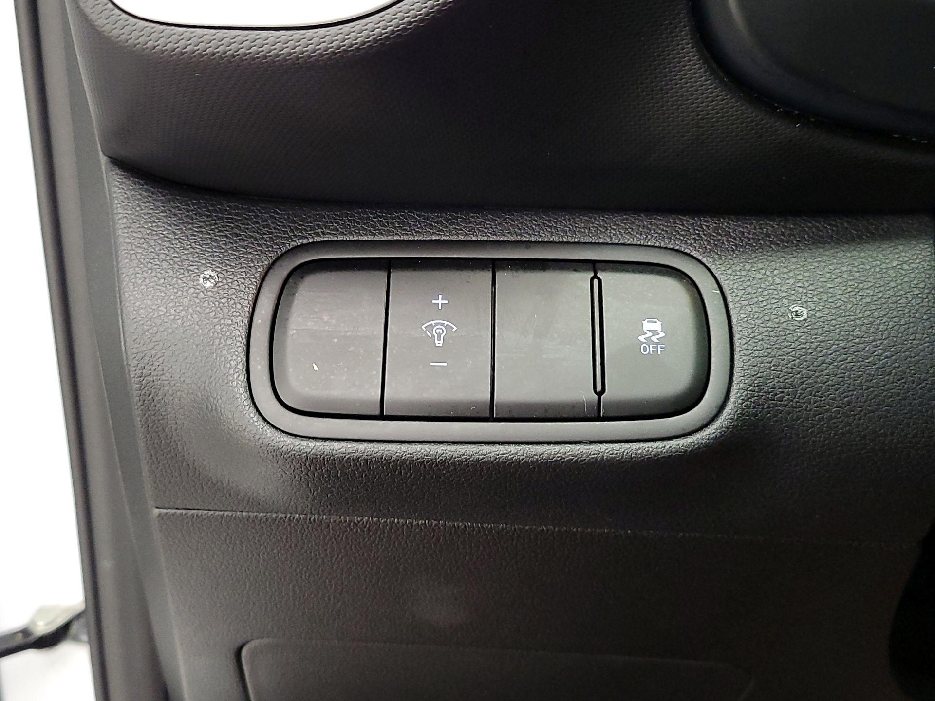 Thumbnail: 2024 Hyundai Venue - 13