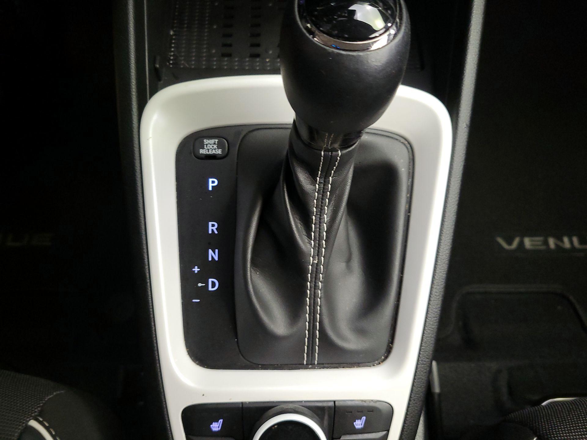 Thumbnail: 2024 Hyundai Venue - 18