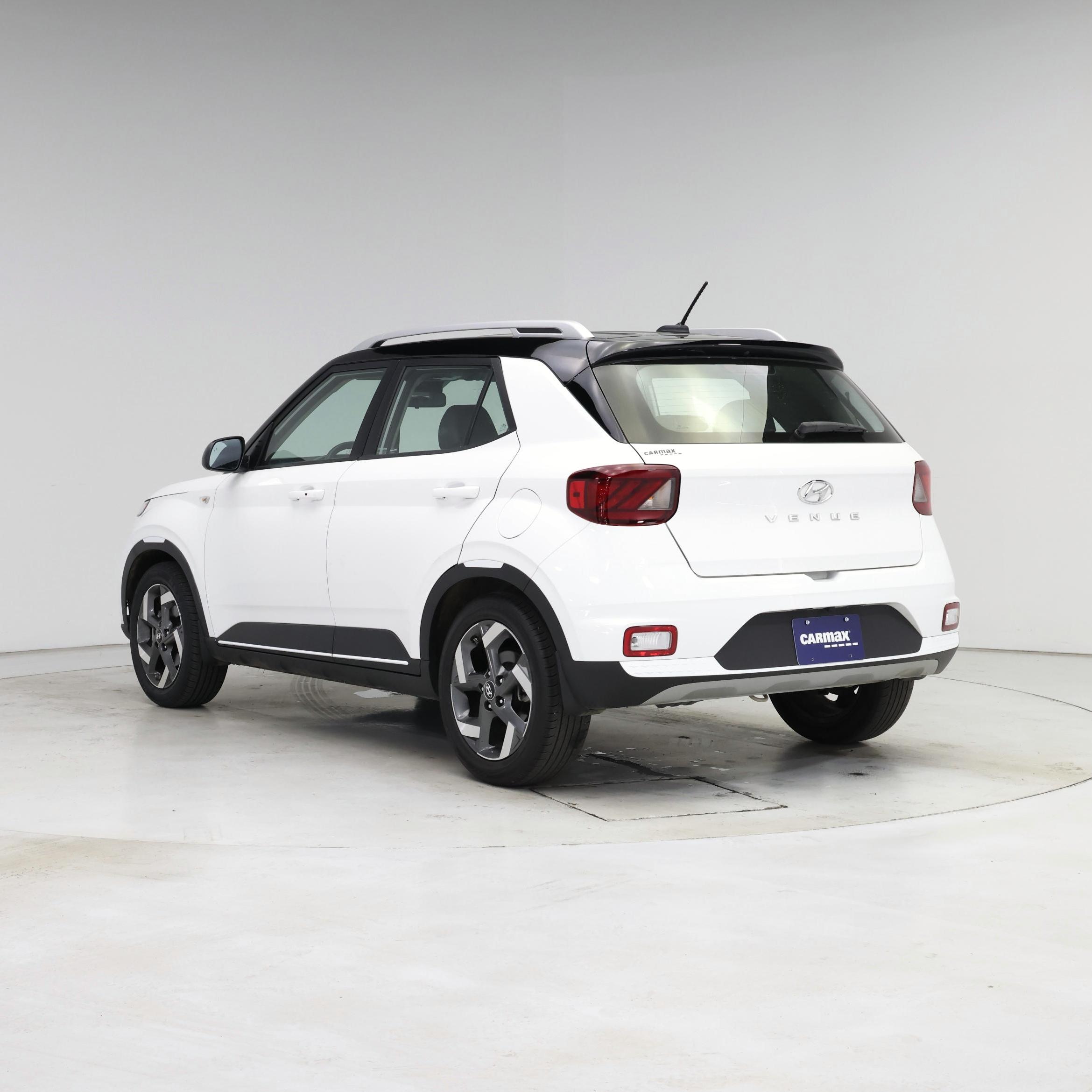 Thumbnail: 2024 Hyundai Venue - 2