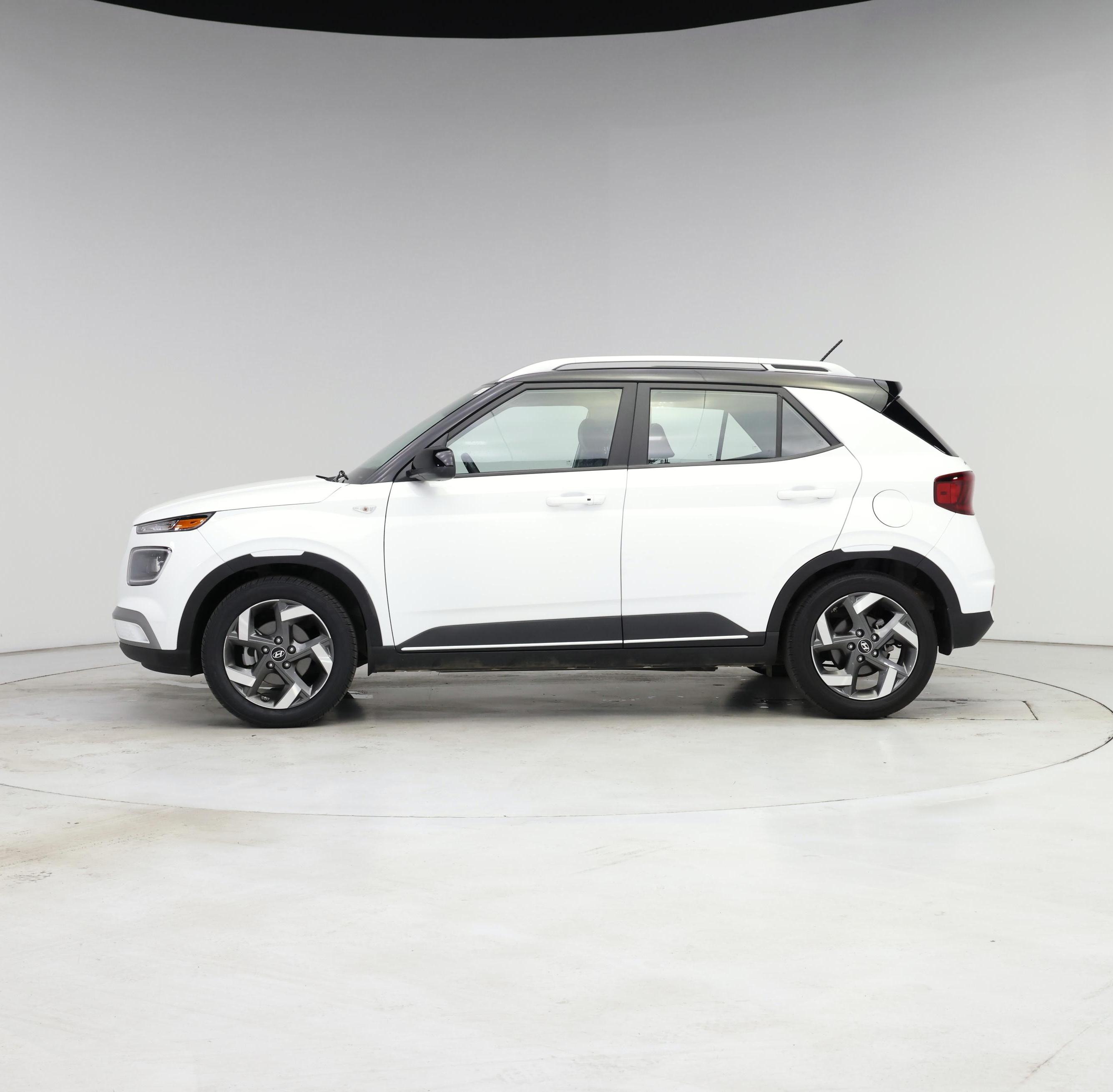 Thumbnail: 2024 Hyundai Venue - 3