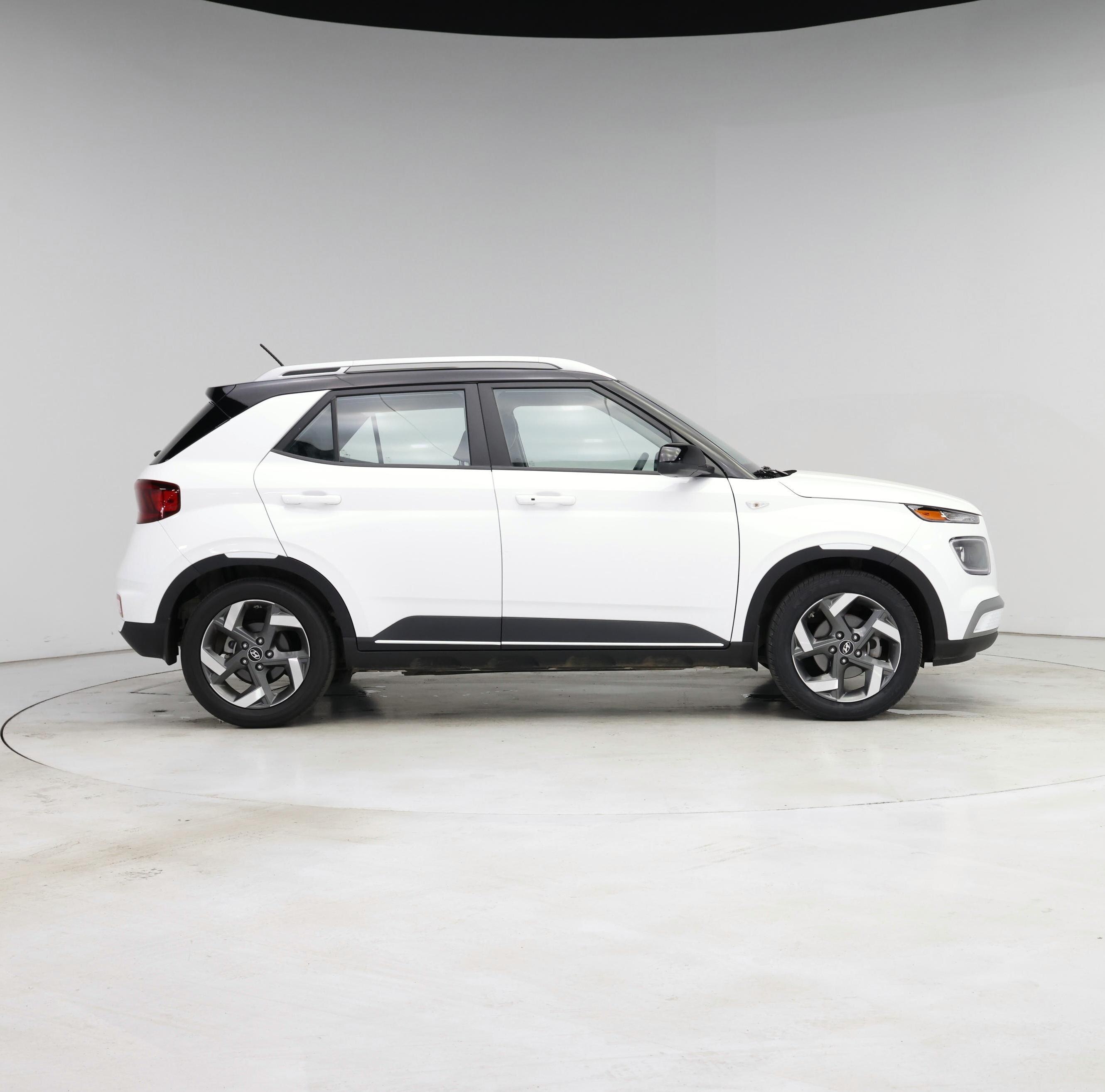 Thumbnail: 2024 Hyundai Venue - 7