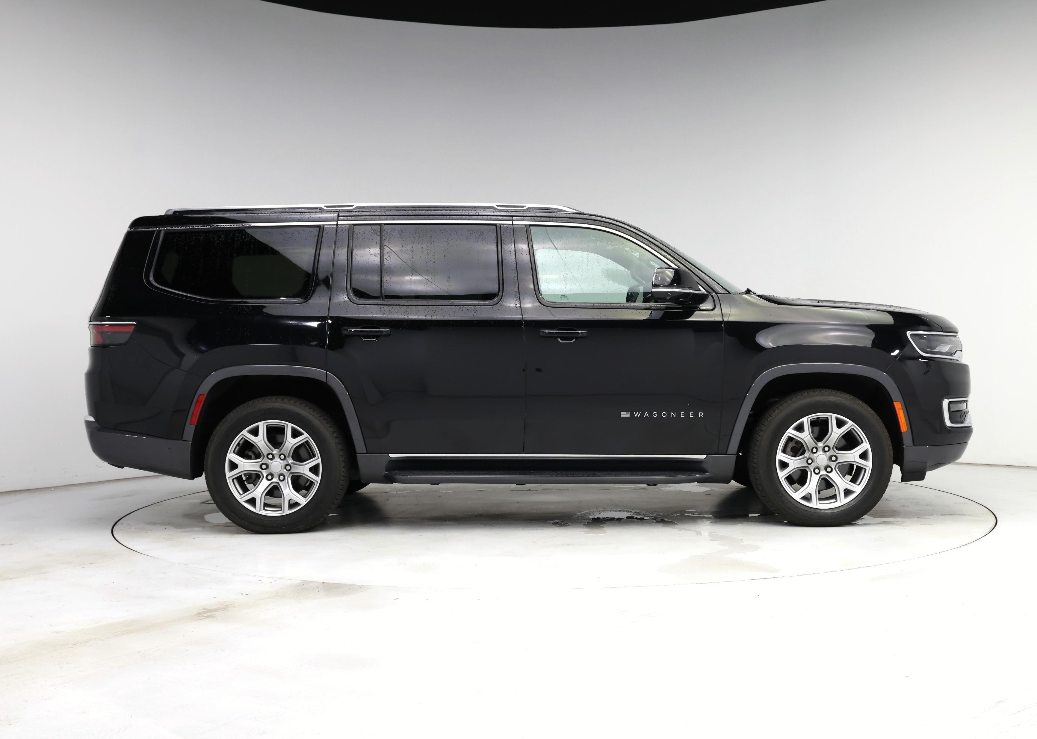 Thumbnail: 2022 Jeep Wagoneer - 7