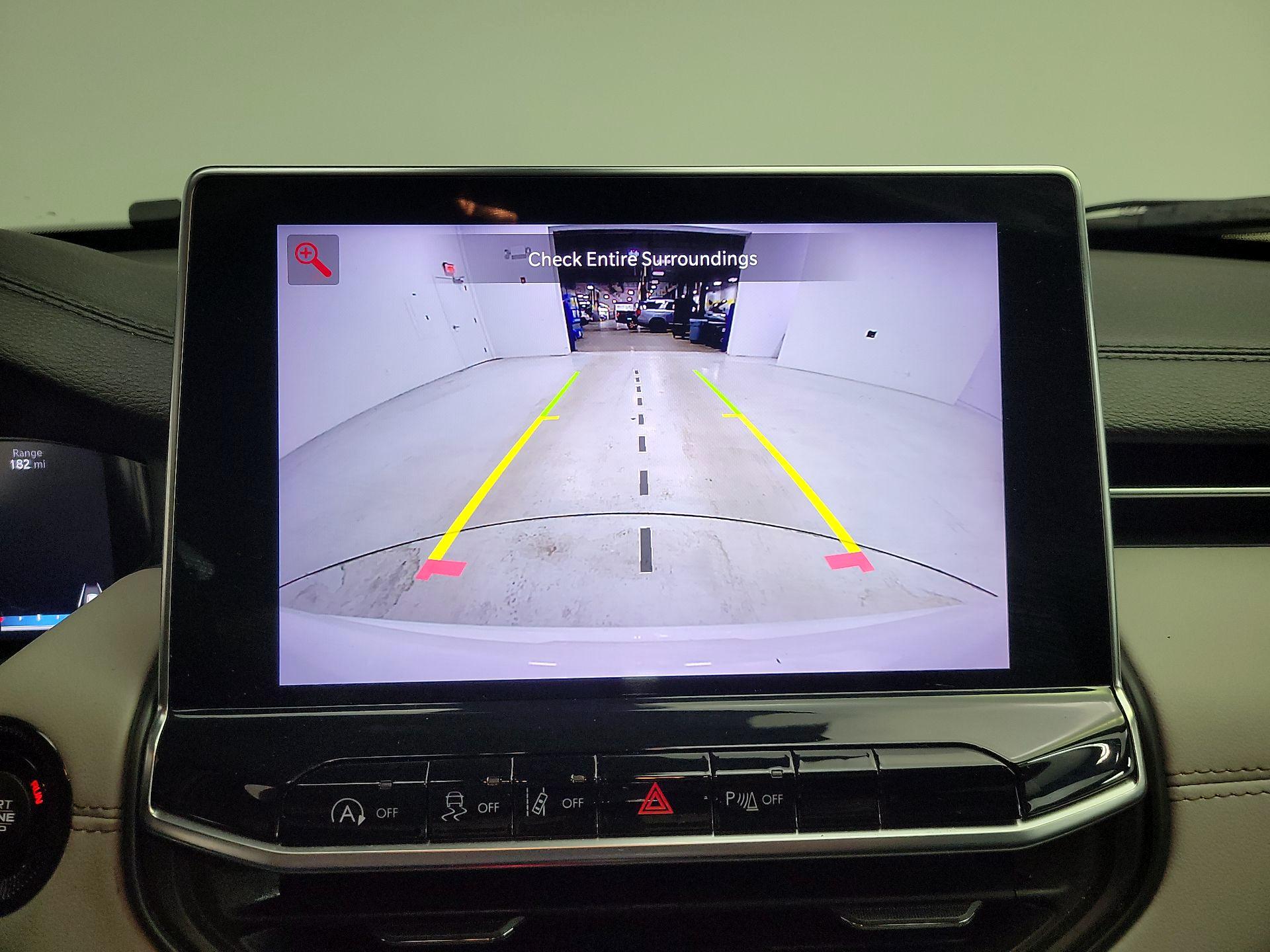 Thumbnail: 2023 Jeep Compass - 15