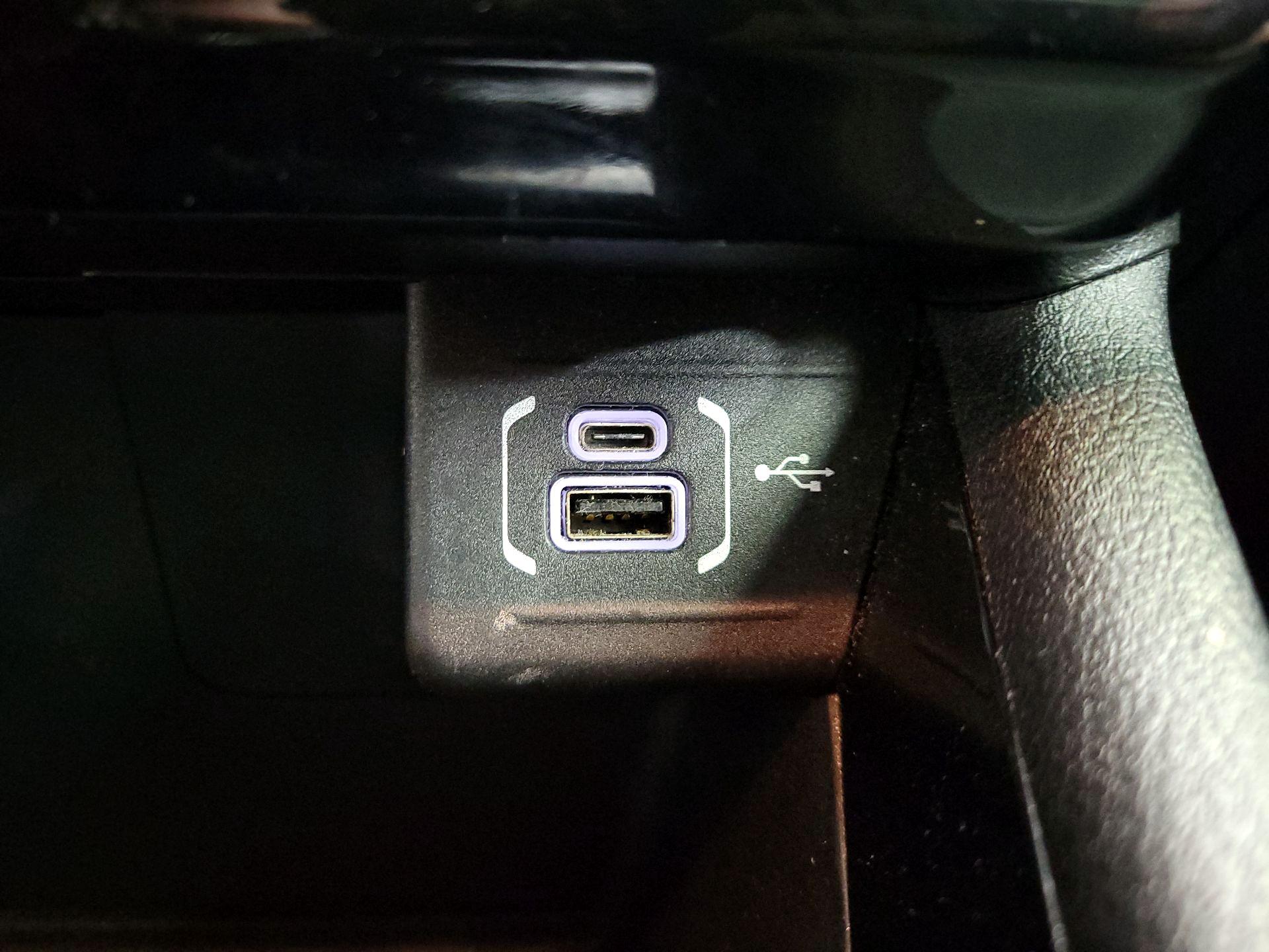 Thumbnail: 2023 Jeep Compass - 19