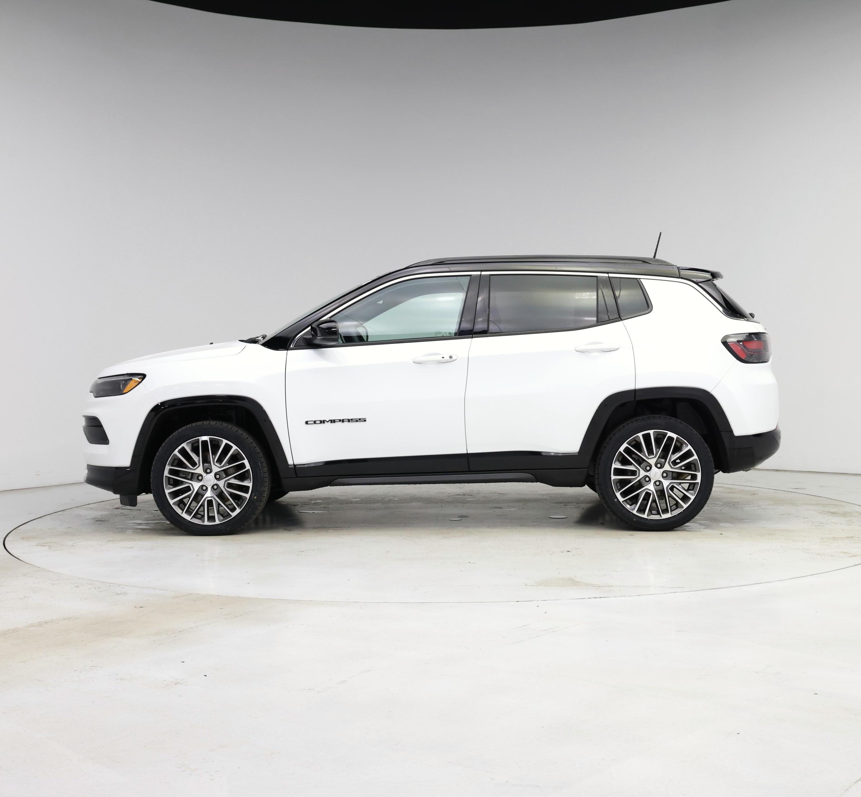Thumbnail: 2023 Jeep Compass - 3