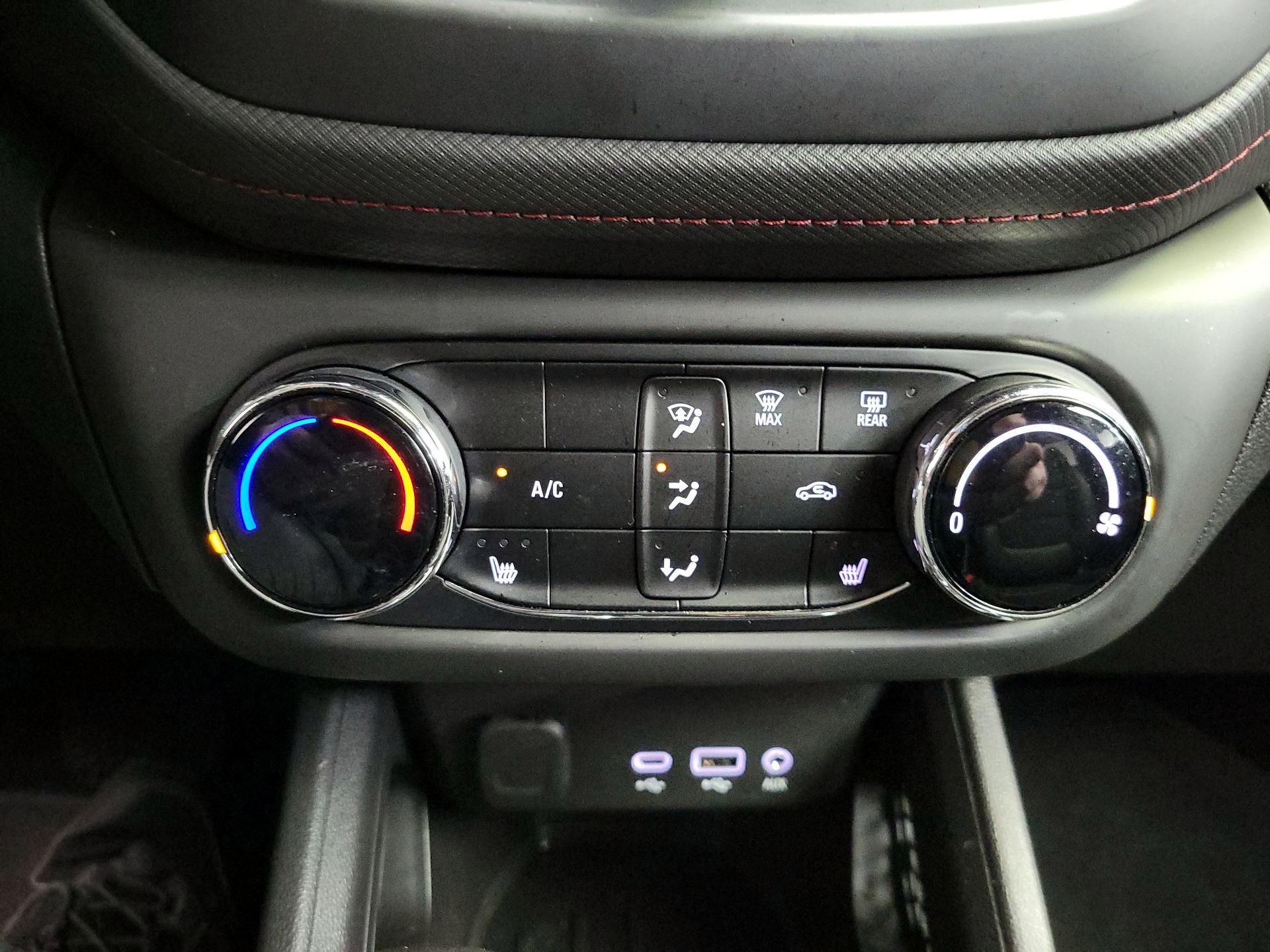 Thumbnail: 2022 Chevrolet TrailBlazer - 16