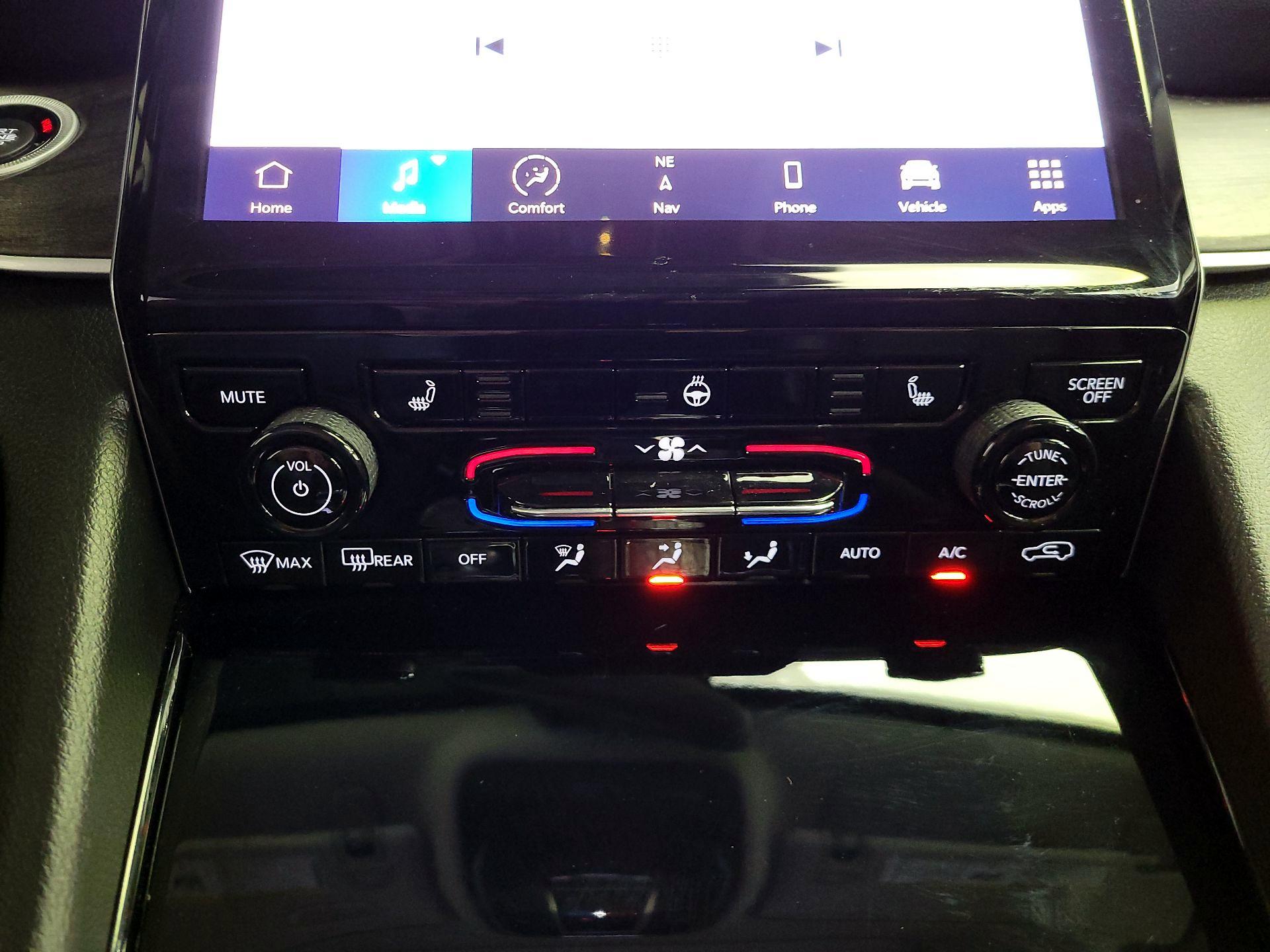 Thumbnail: 2023 Jeep Grand Cherokee L - 17