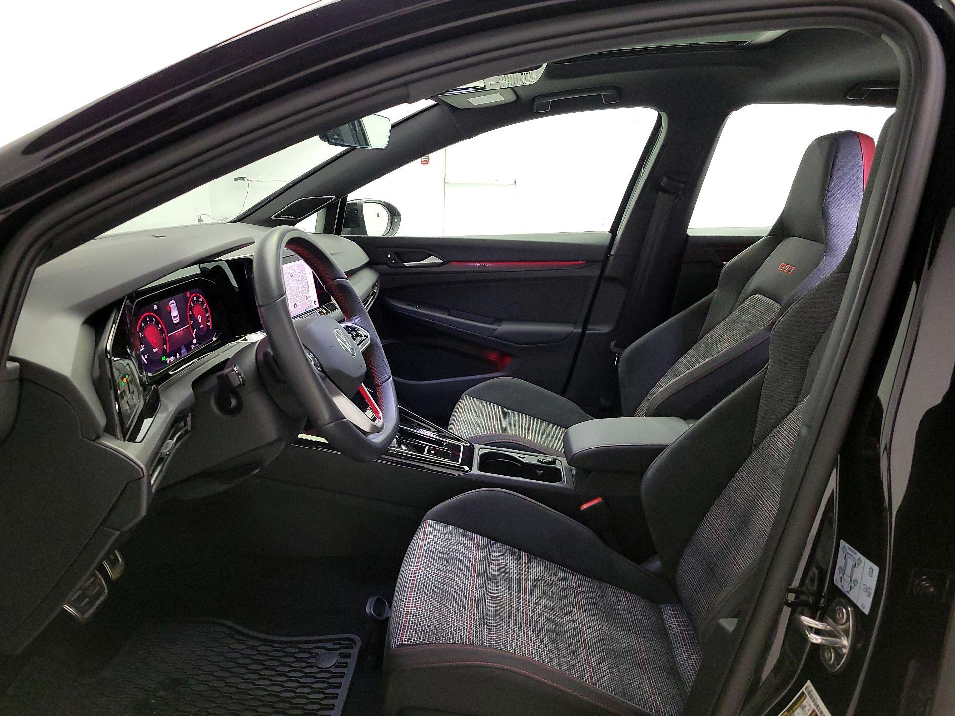 Thumbnail: 2024 Volkswagen Golf - 11