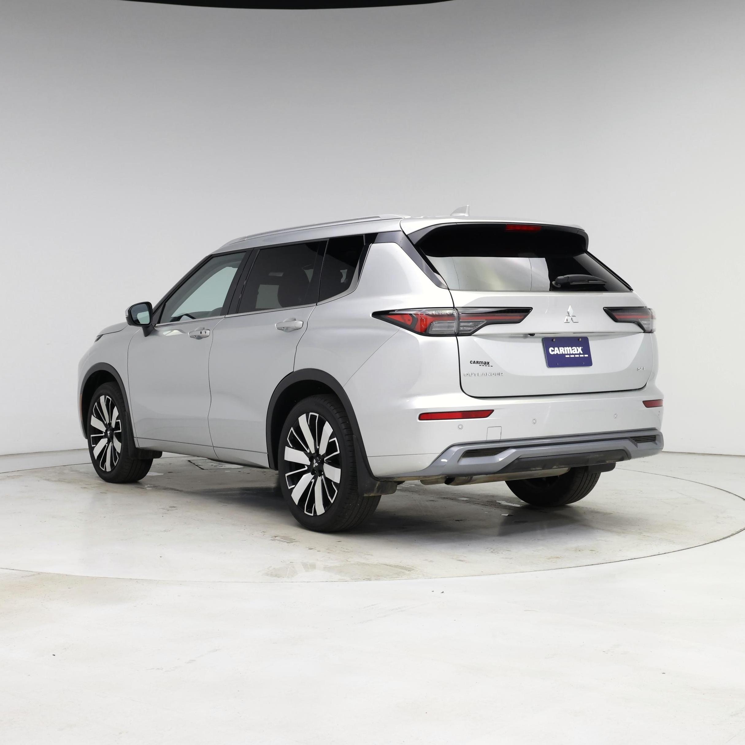 Thumbnail: 2025 Mitsubishi Outlander - 2