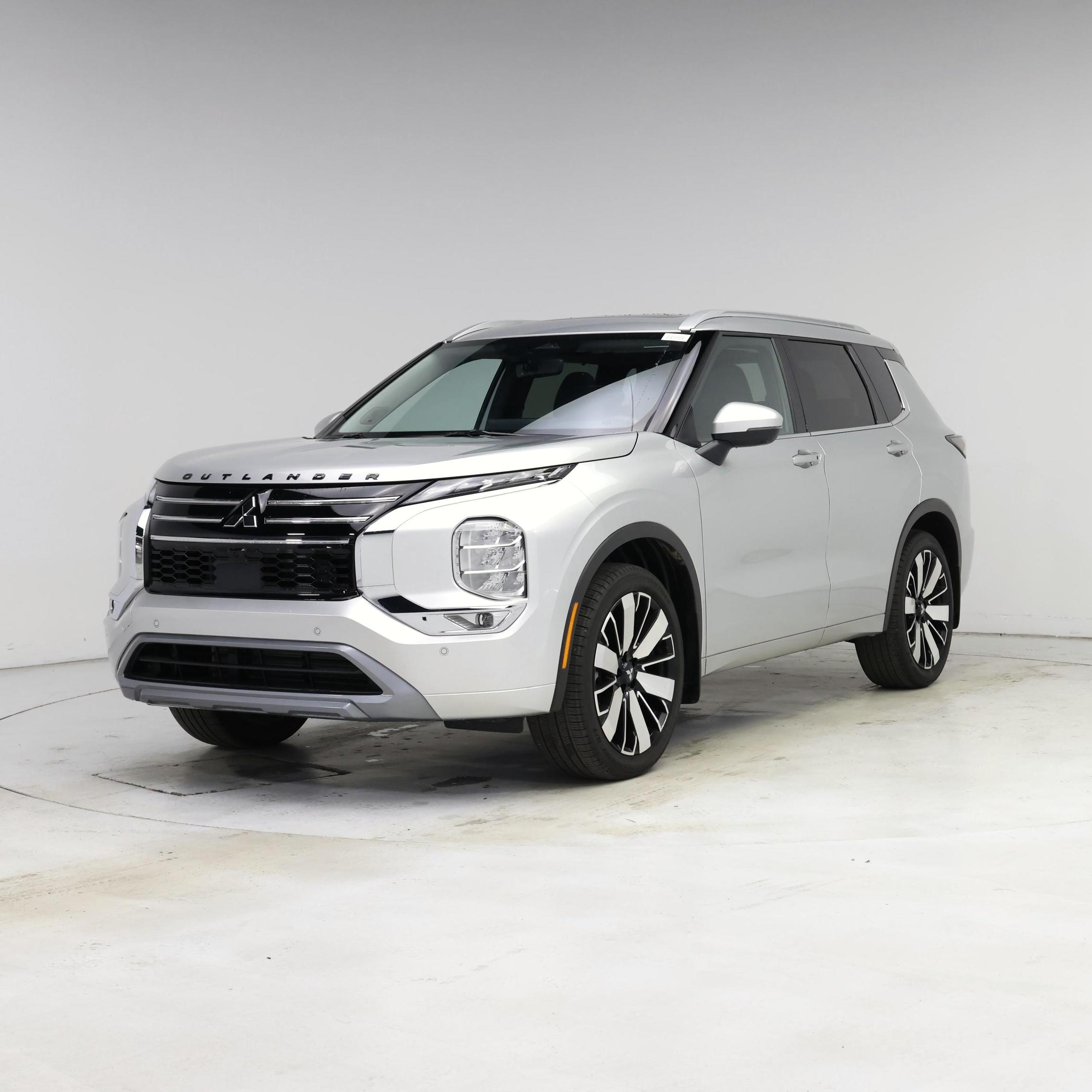 Thumbnail: 2025 Mitsubishi Outlander - 4